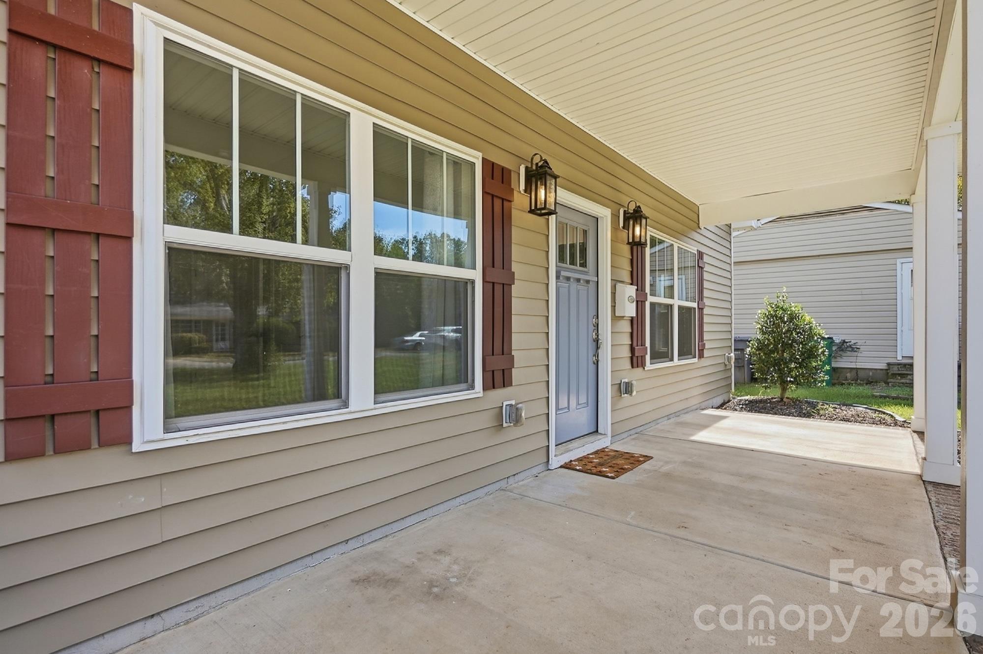 305 Harrison Street Property Photo 7