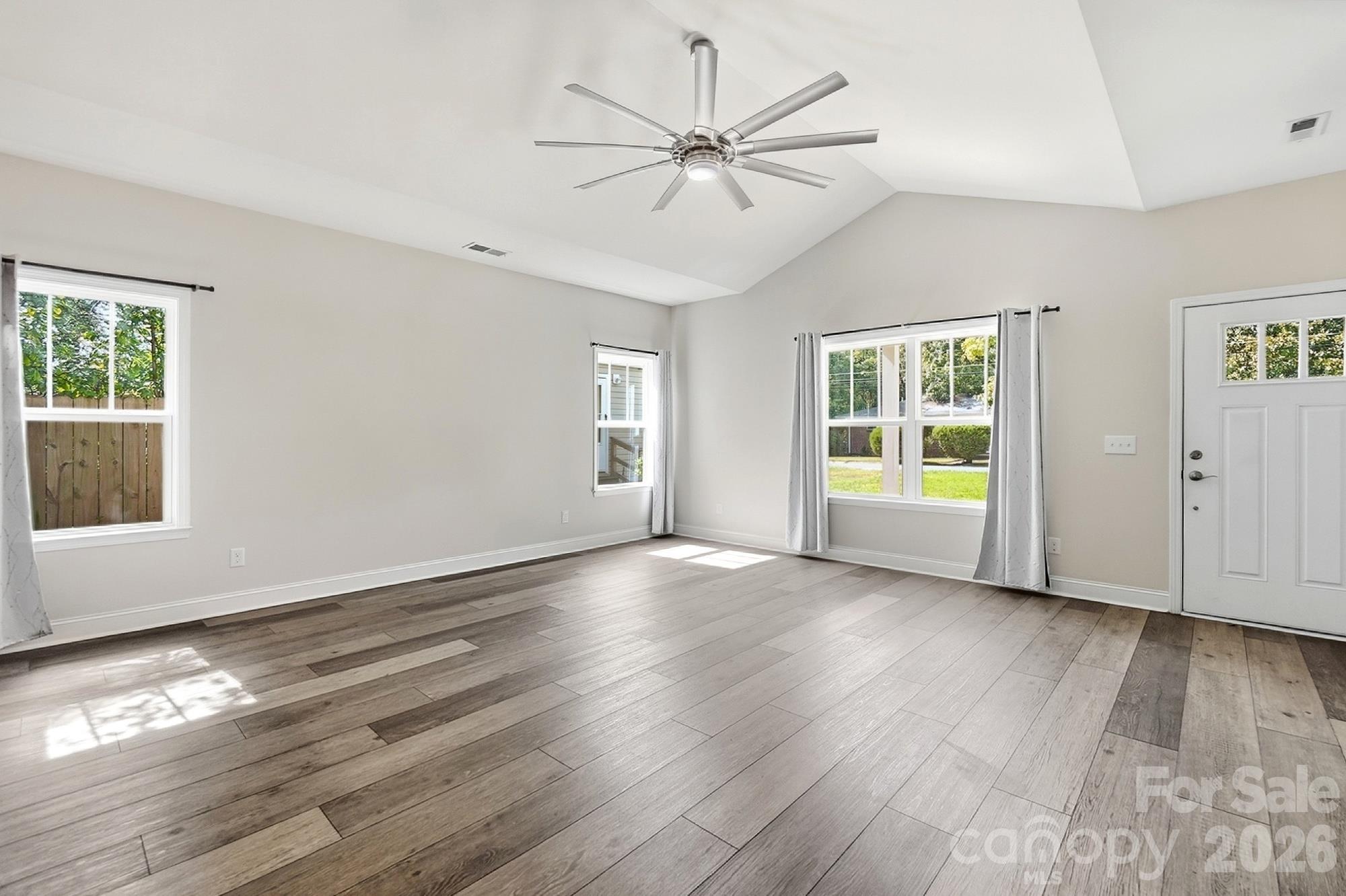 305 Harrison Street Property Photo 10