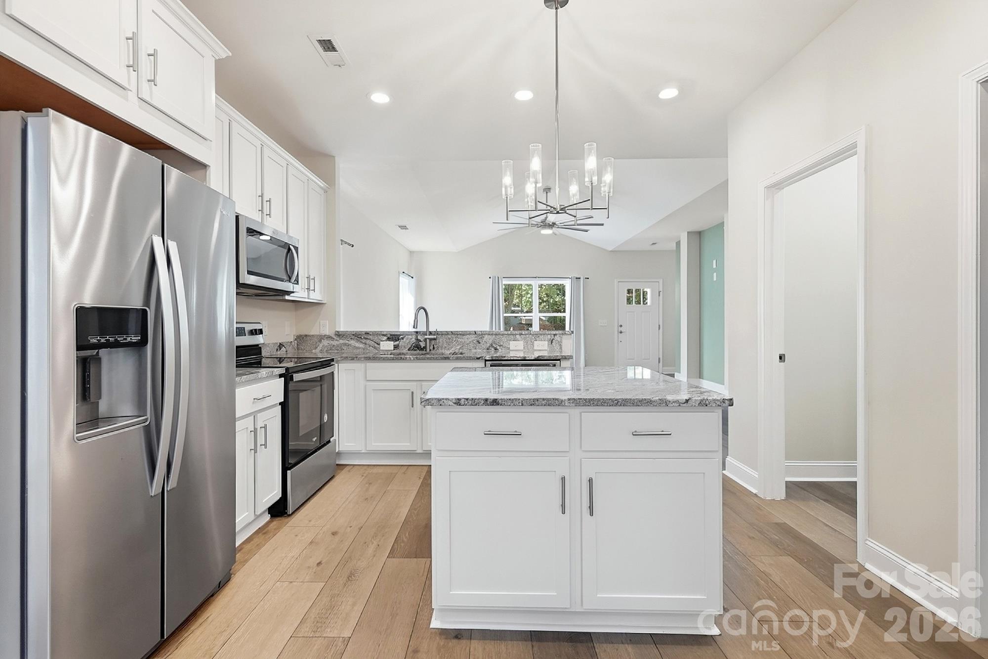 305 Harrison Street Property Photo 16