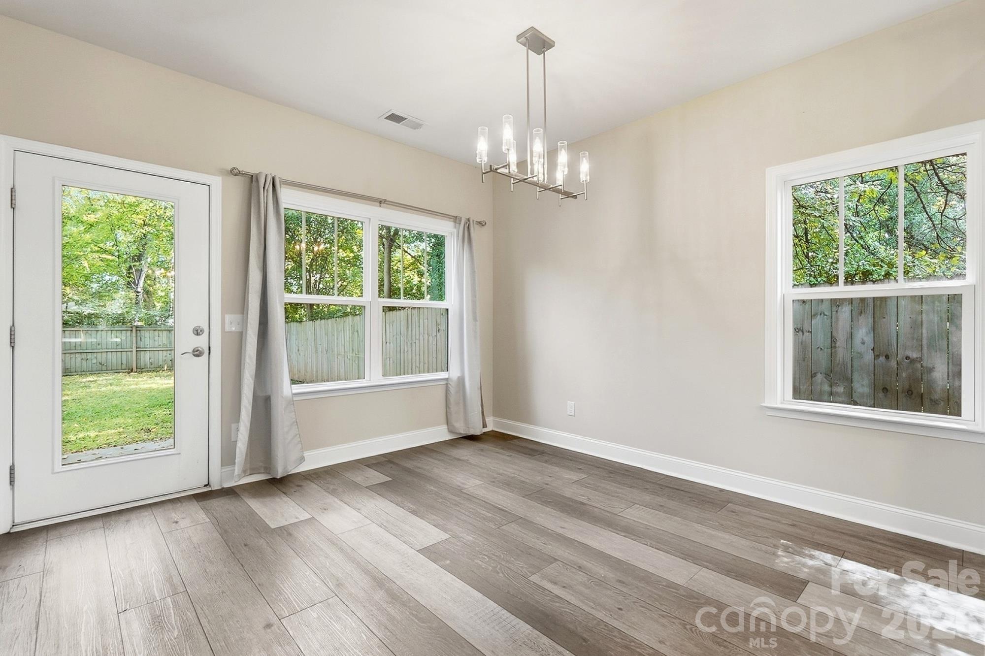 305 Harrison Street Property Photo 19