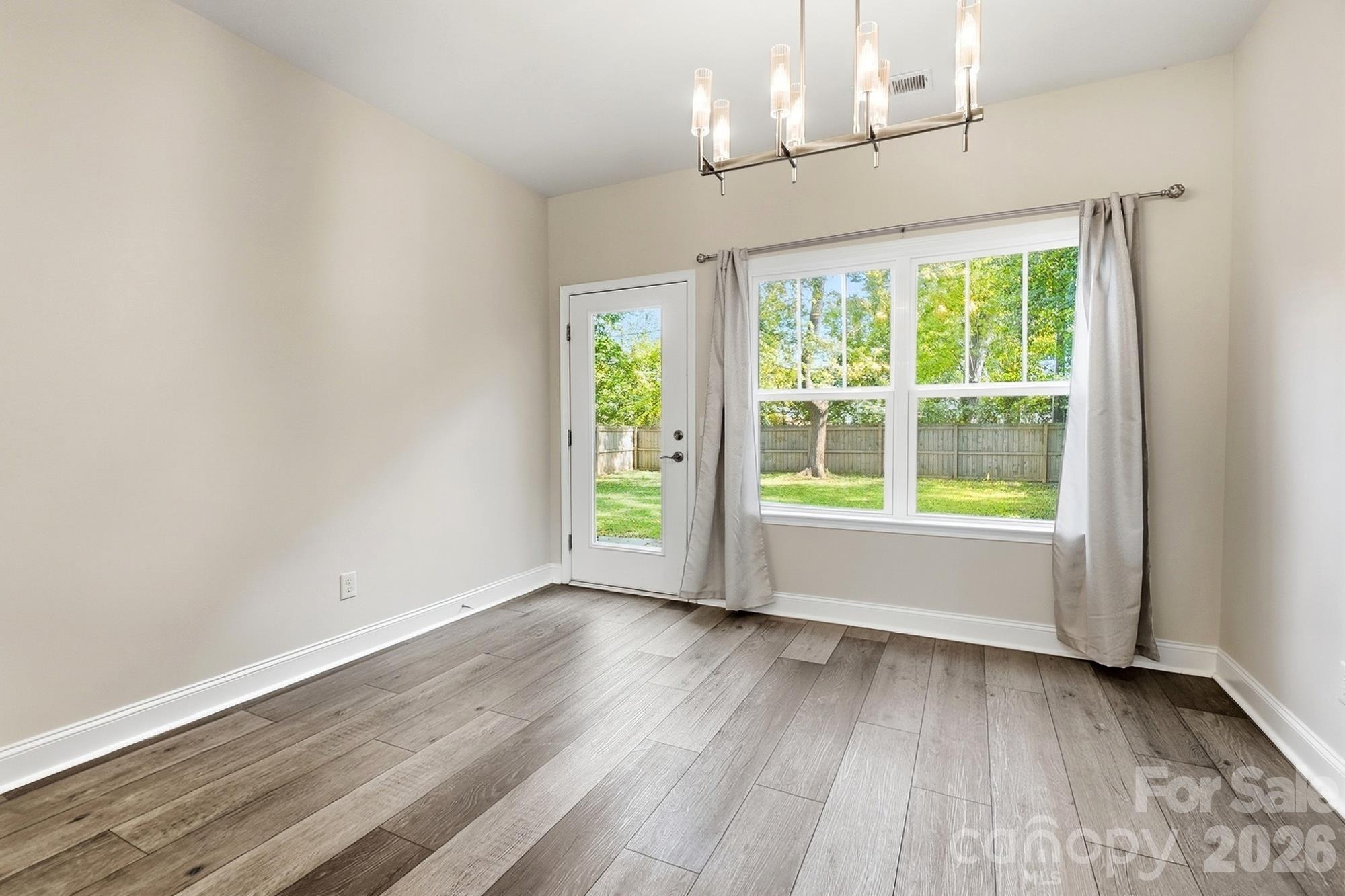 305 Harrison Street Property Photo 20