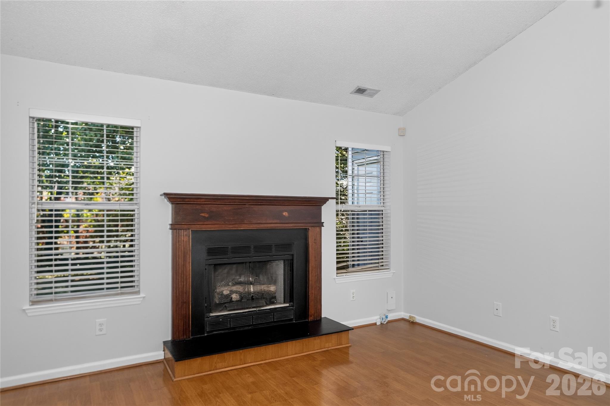 11108 White Stag Drive Property Photo 16