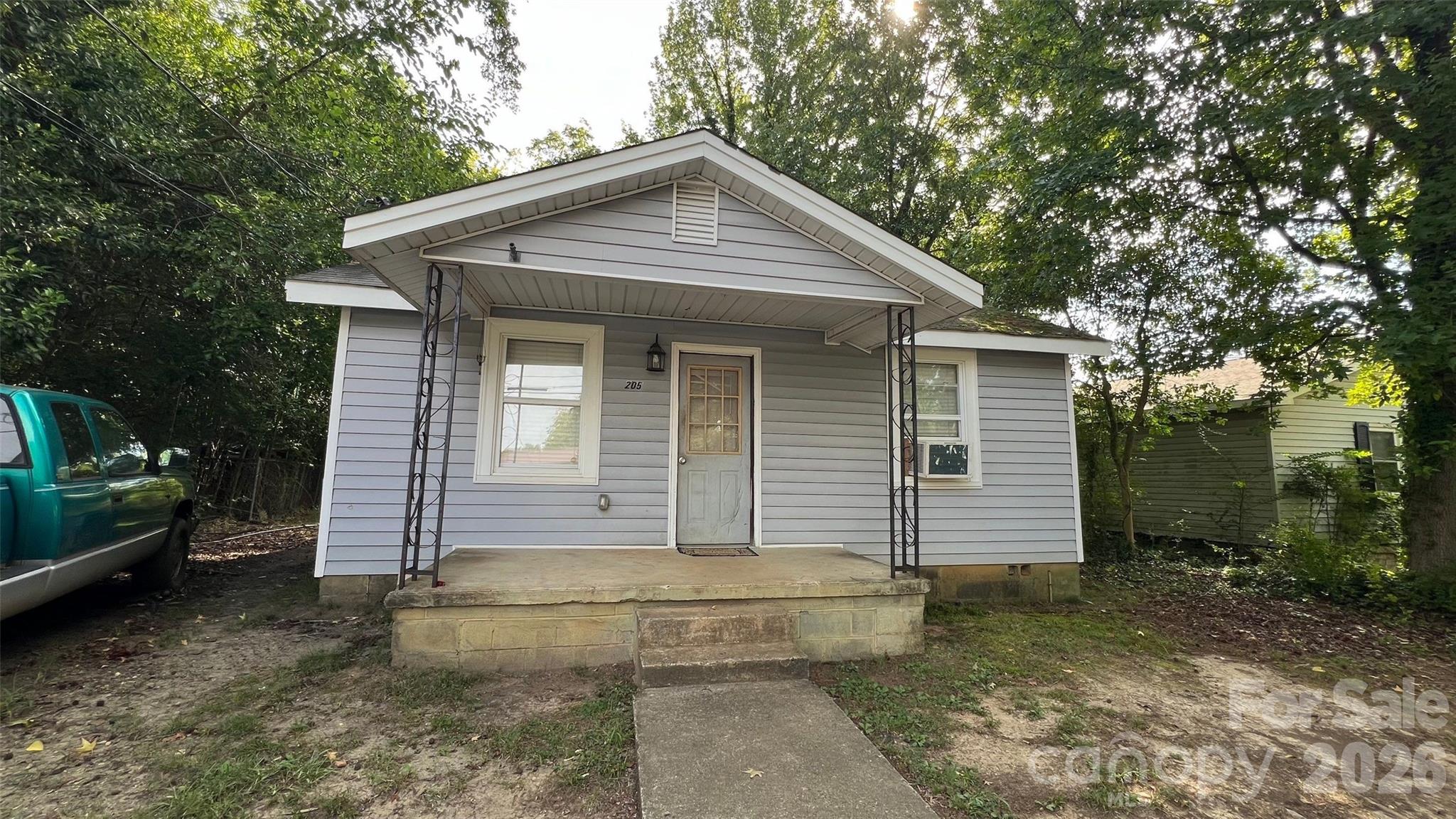 205 Seigle Street Property Photo 1