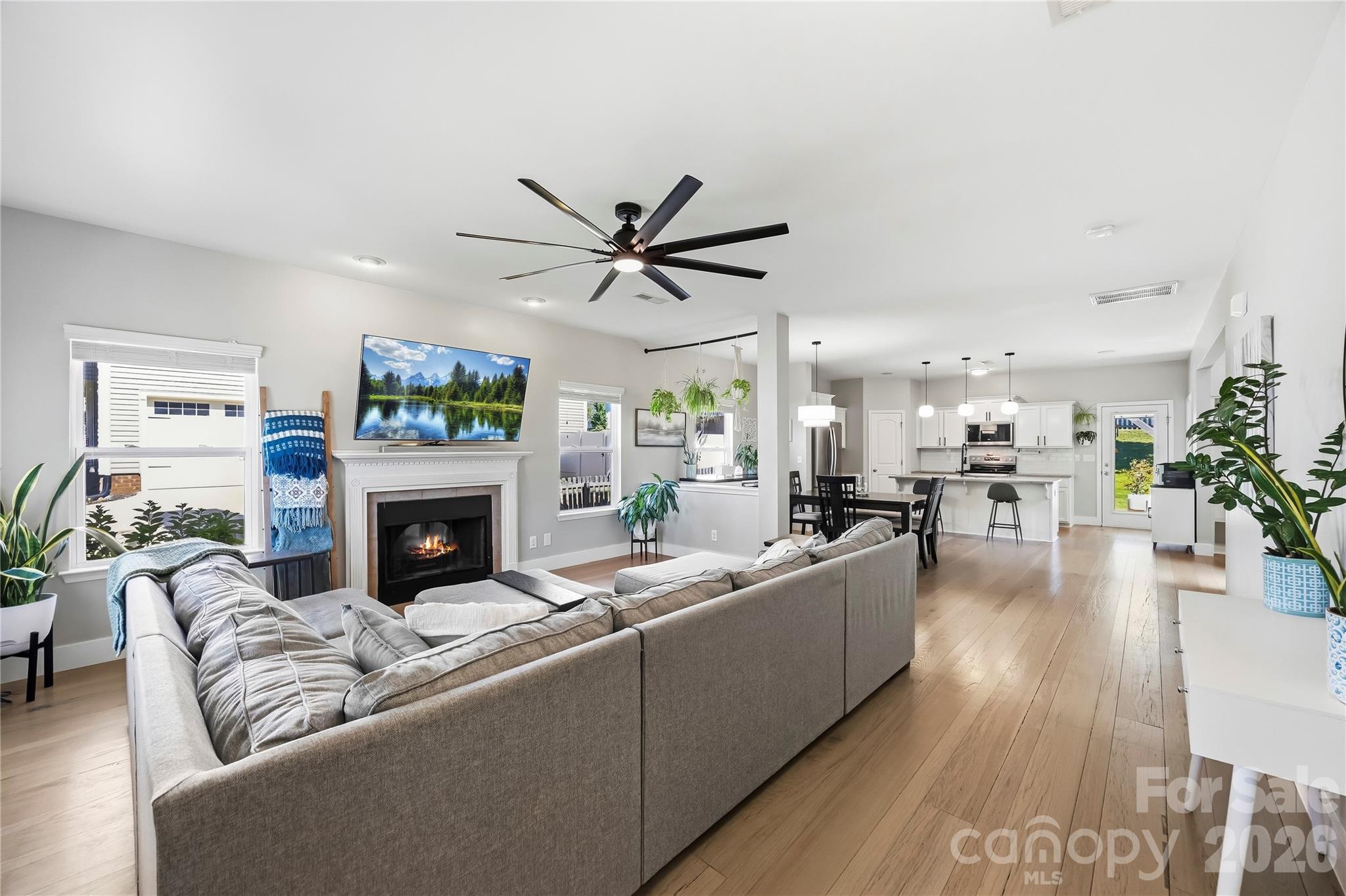 1633 Natalie Lane Property Photo 6