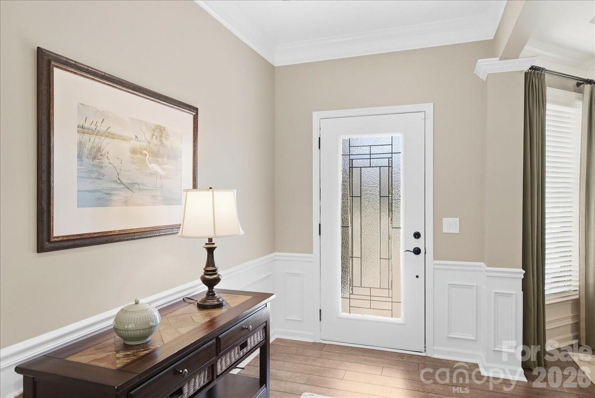 445 Haven Avenue Property Photo 4