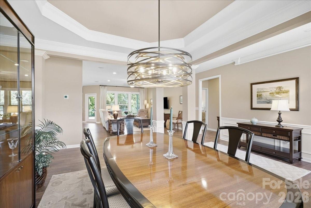 445 Haven Avenue Property Photo 6