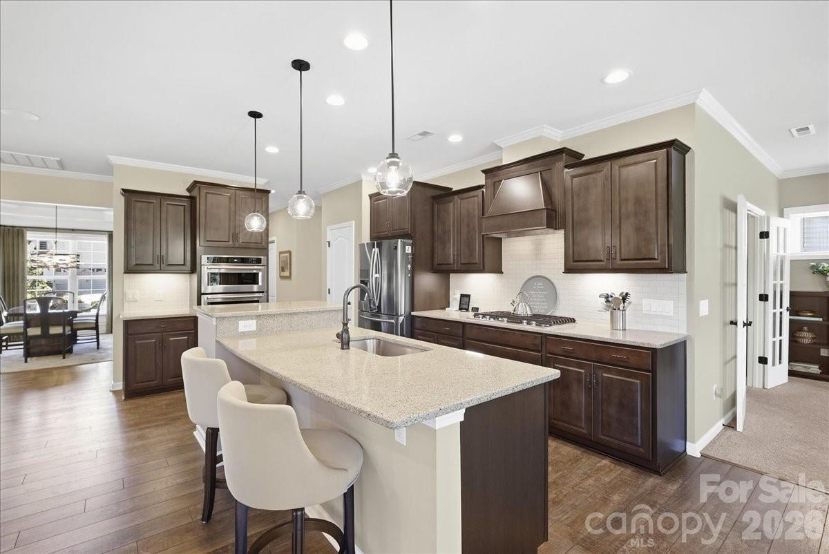 445 Haven Avenue Property Photo 10