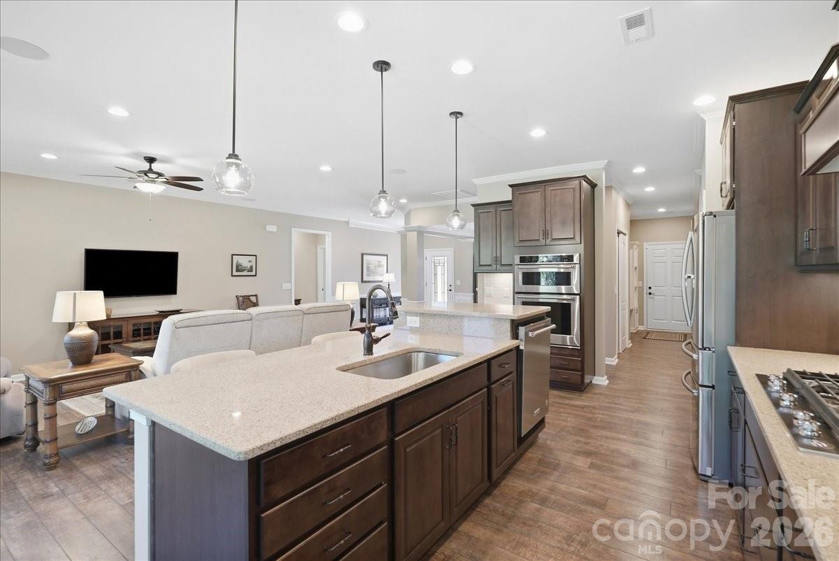 445 Haven Avenue Property Photo 13
