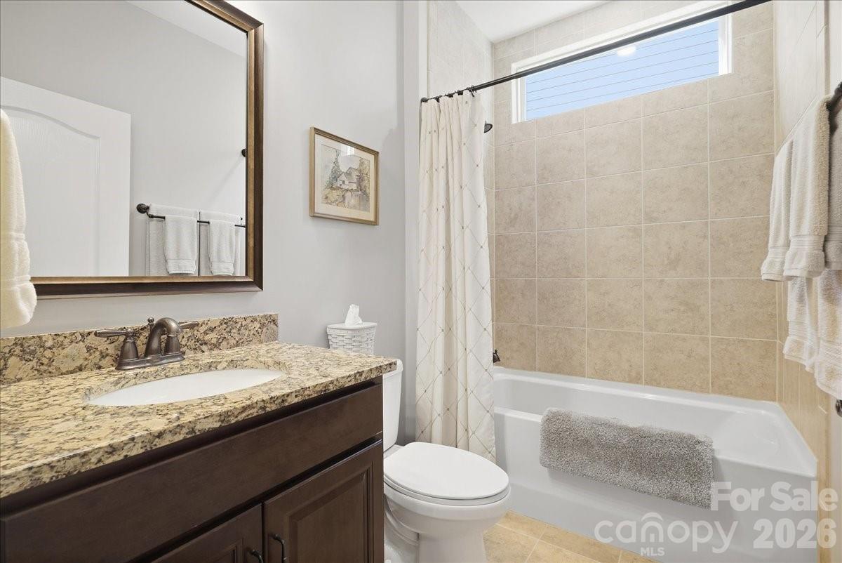 445 Haven Avenue Property Photo 27
