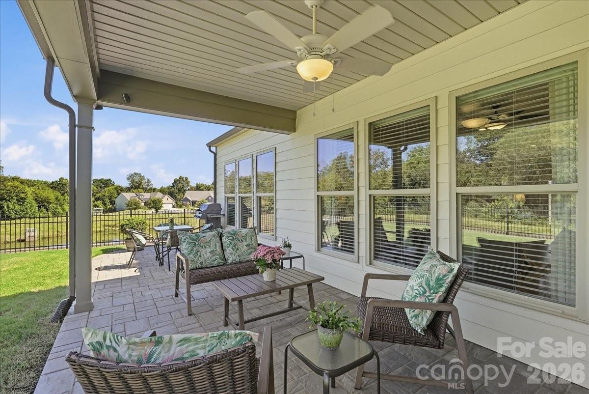 445 Haven Avenue Property Photo 32