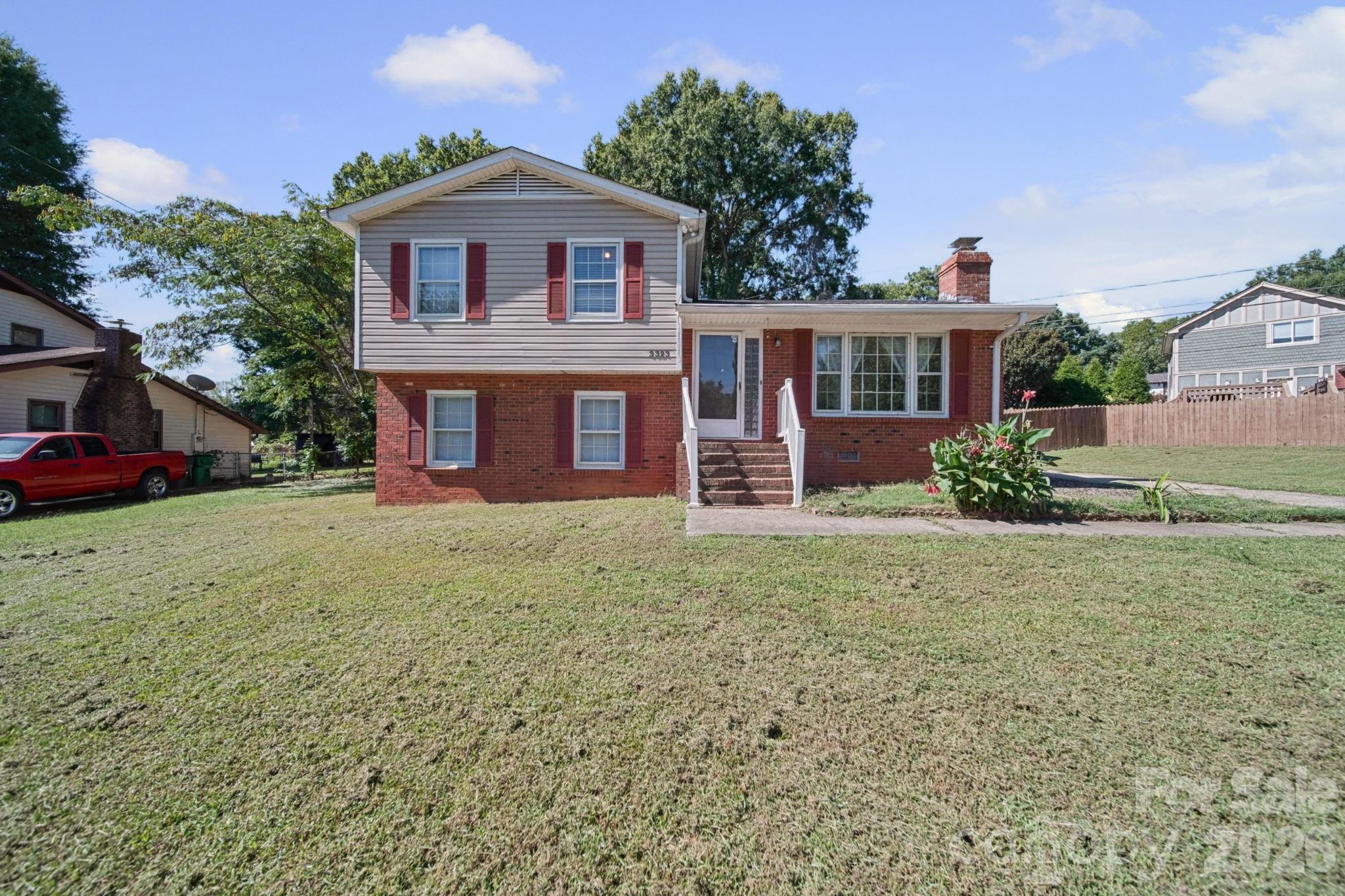 3323 Wiseman Drive Property Photo 1