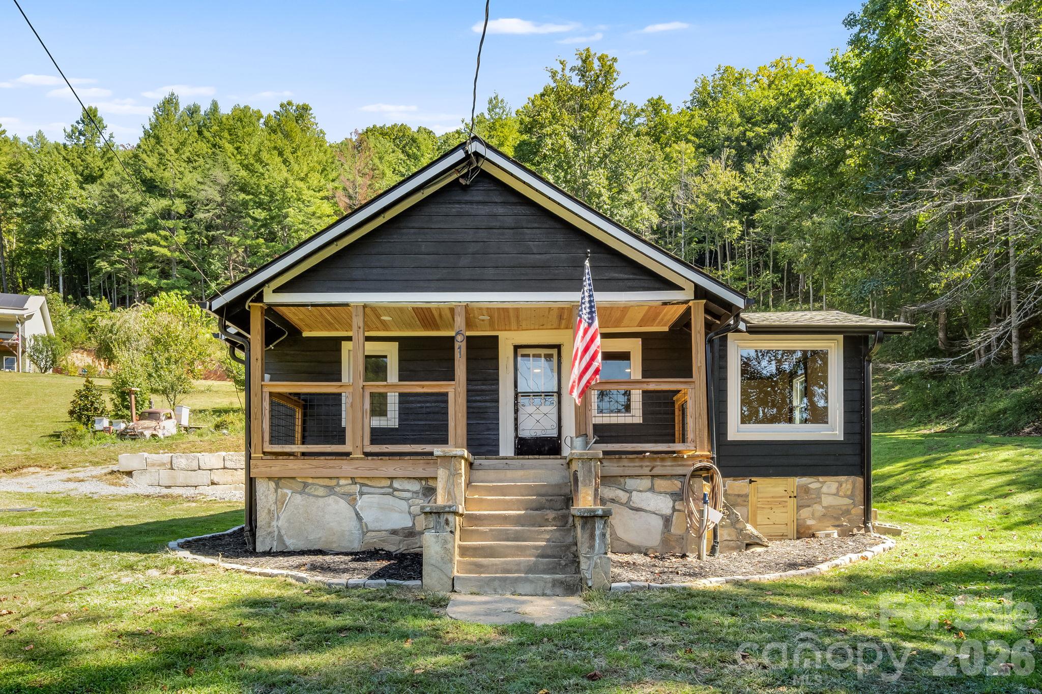 61 Martins Creek Road Property Photo 1
