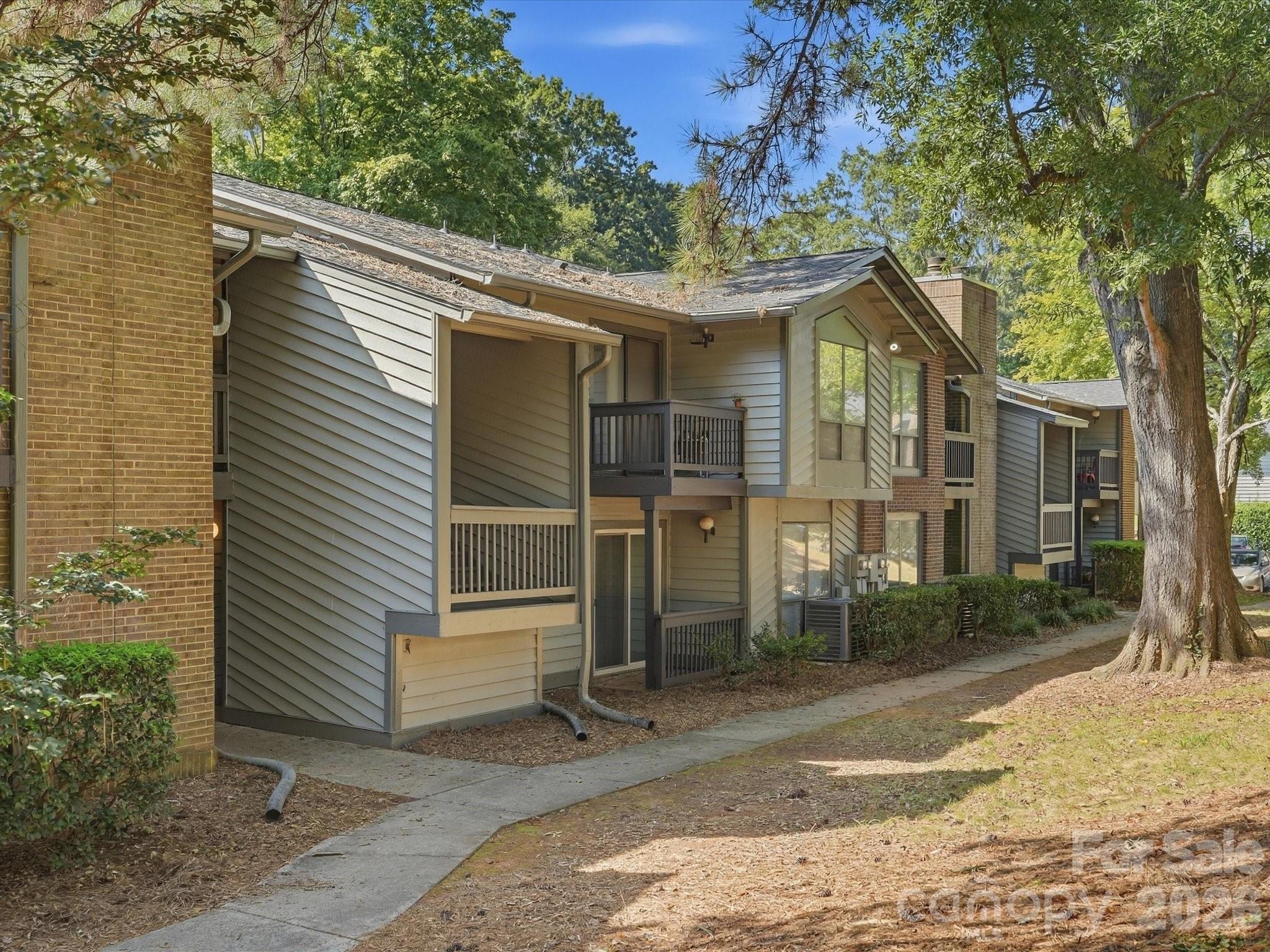 5024 Sardis Road K Property Photo 1
