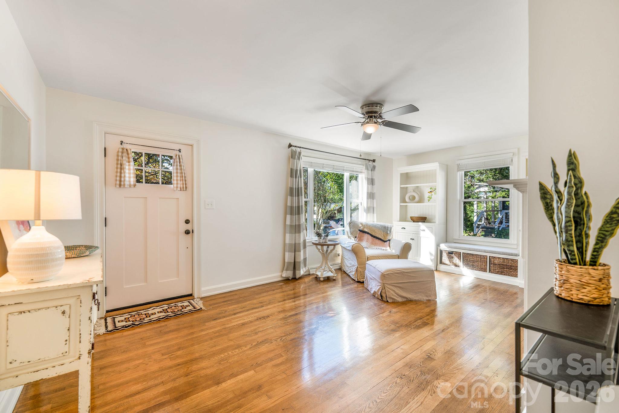 72 Fairfax Avenue Property Photo 3