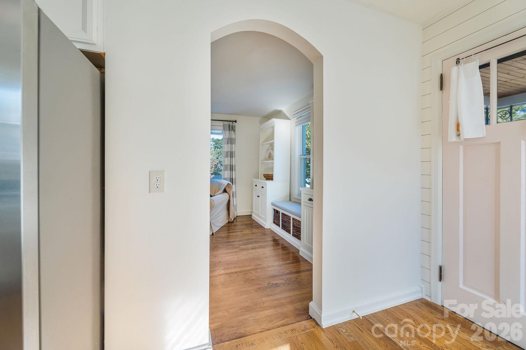 72 Fairfax Avenue Property Photo 8