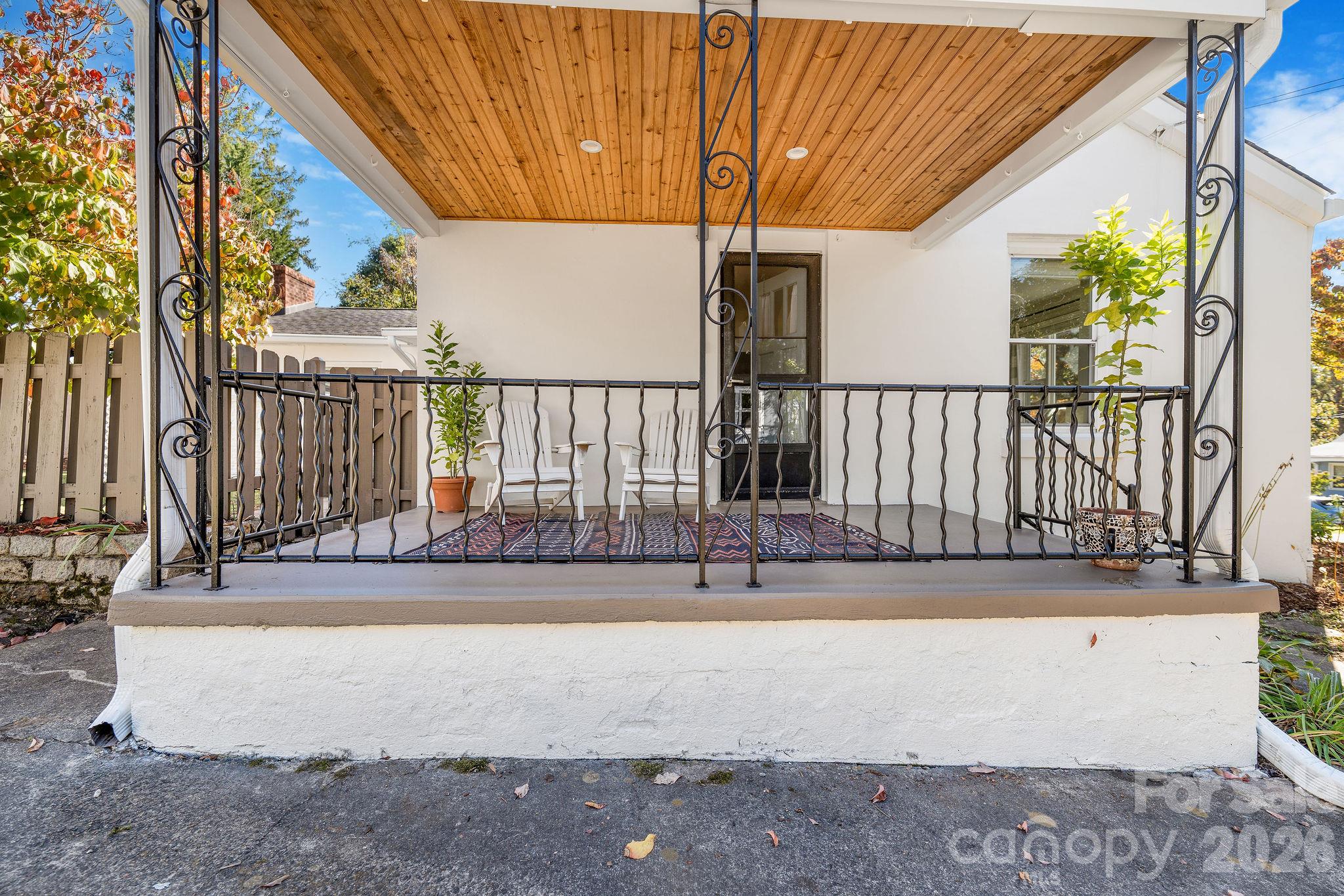 72 Fairfax Avenue Property Photo 29