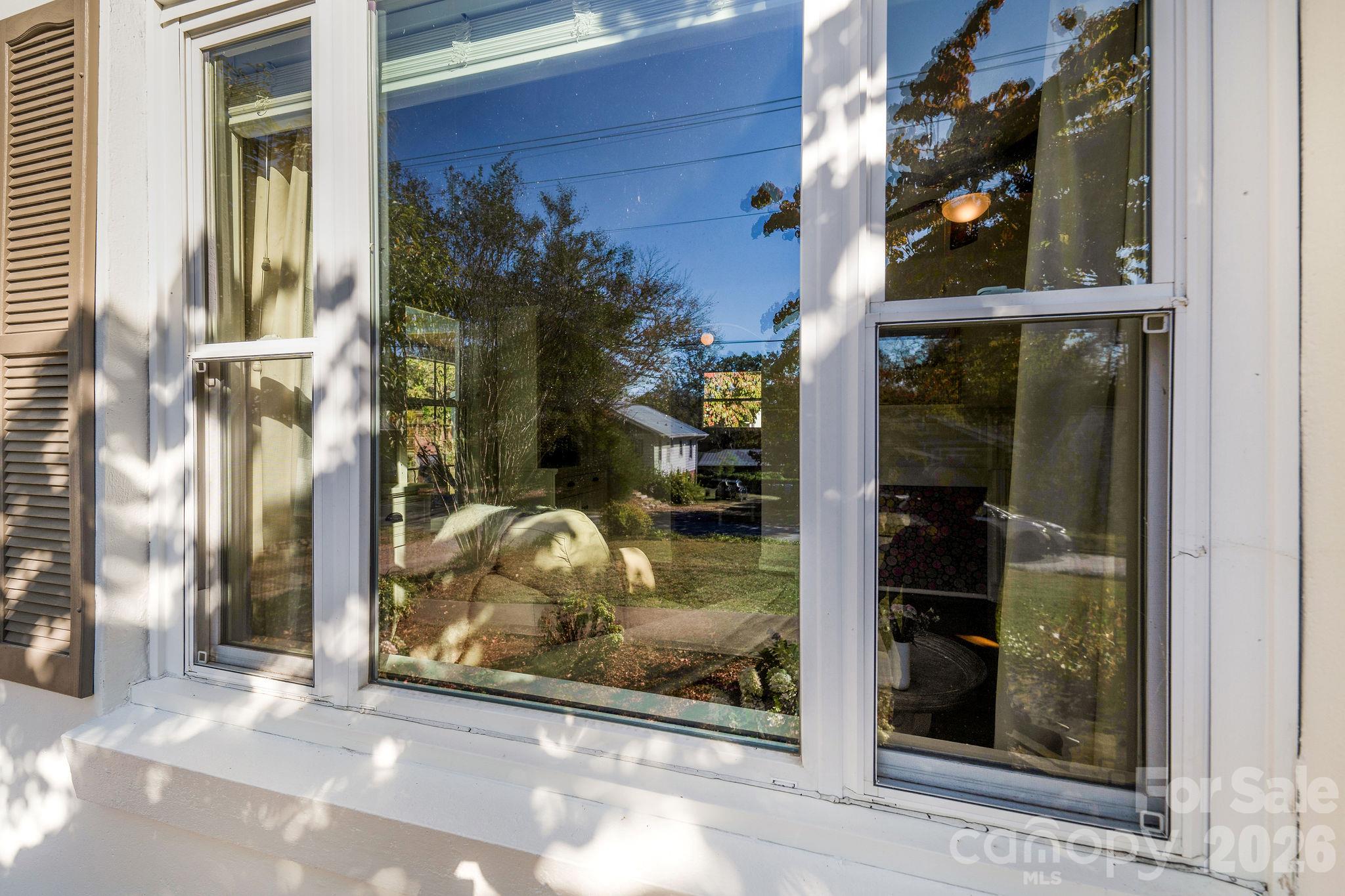 72 Fairfax Avenue Property Photo 32