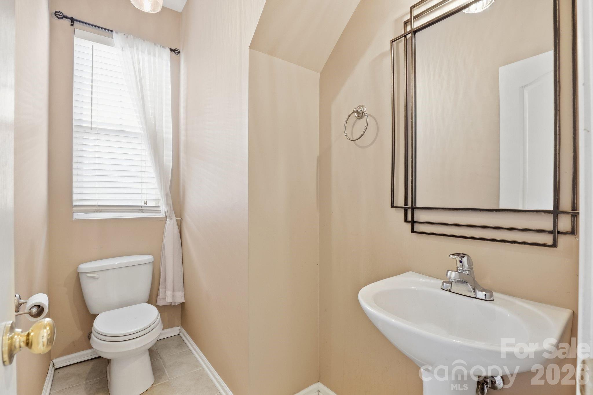 1020 Traditions Park Drive Property Photo 9
