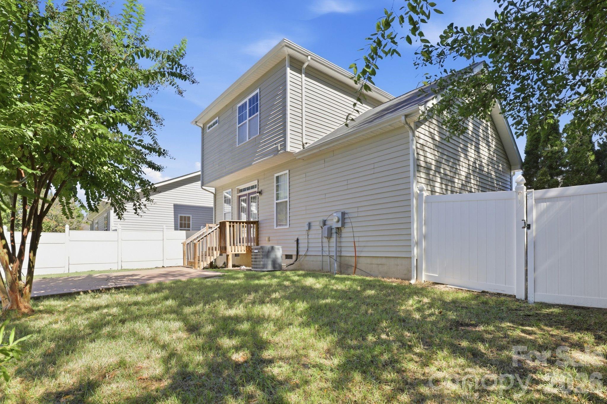 1020 Traditions Park Drive Property Photo 24