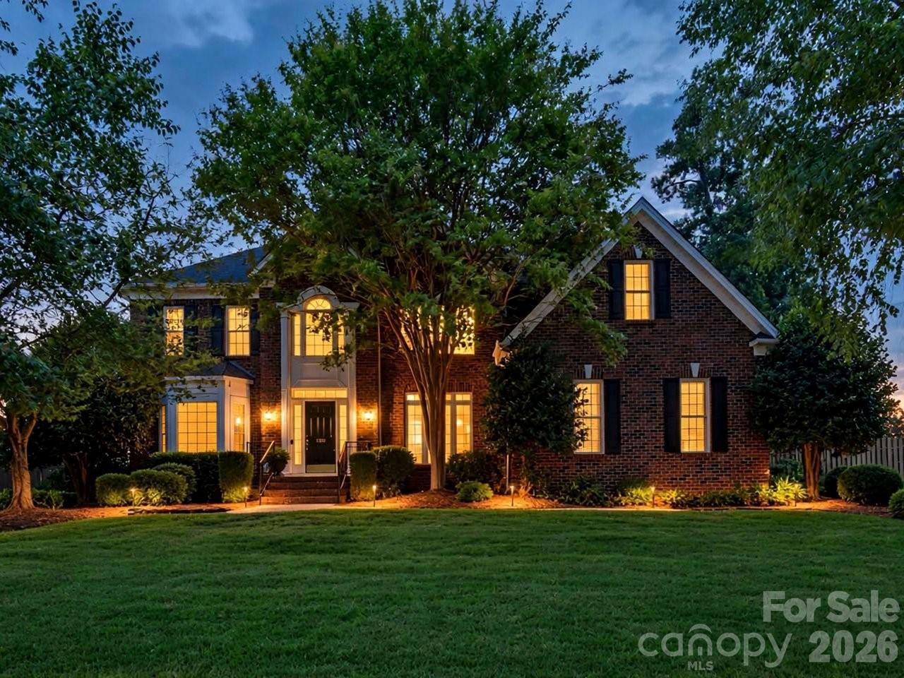 1911 Solway Lane Property Photo 2