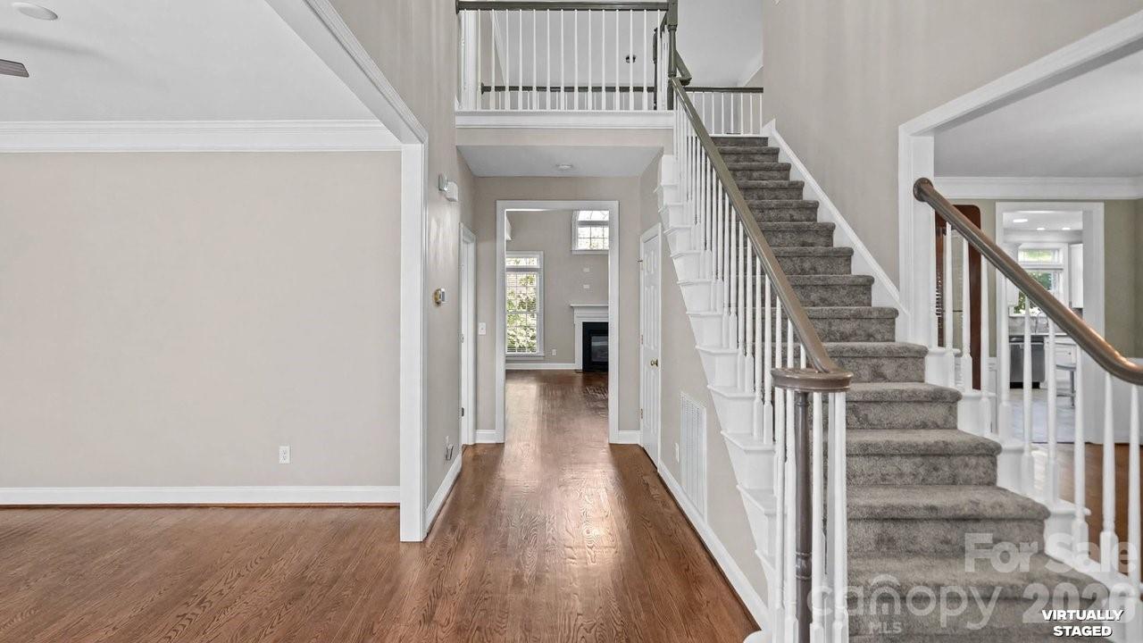 1911 Solway Lane Property Photo 4