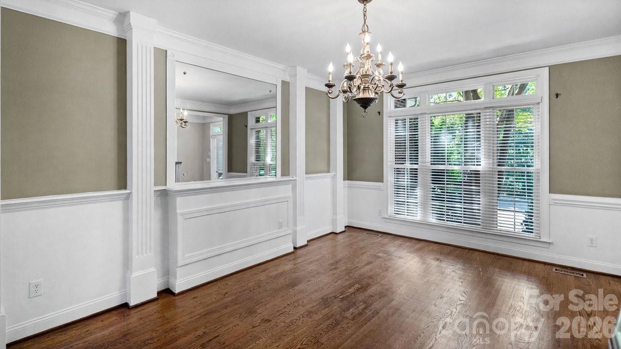 1911 Solway Lane Property Photo 6