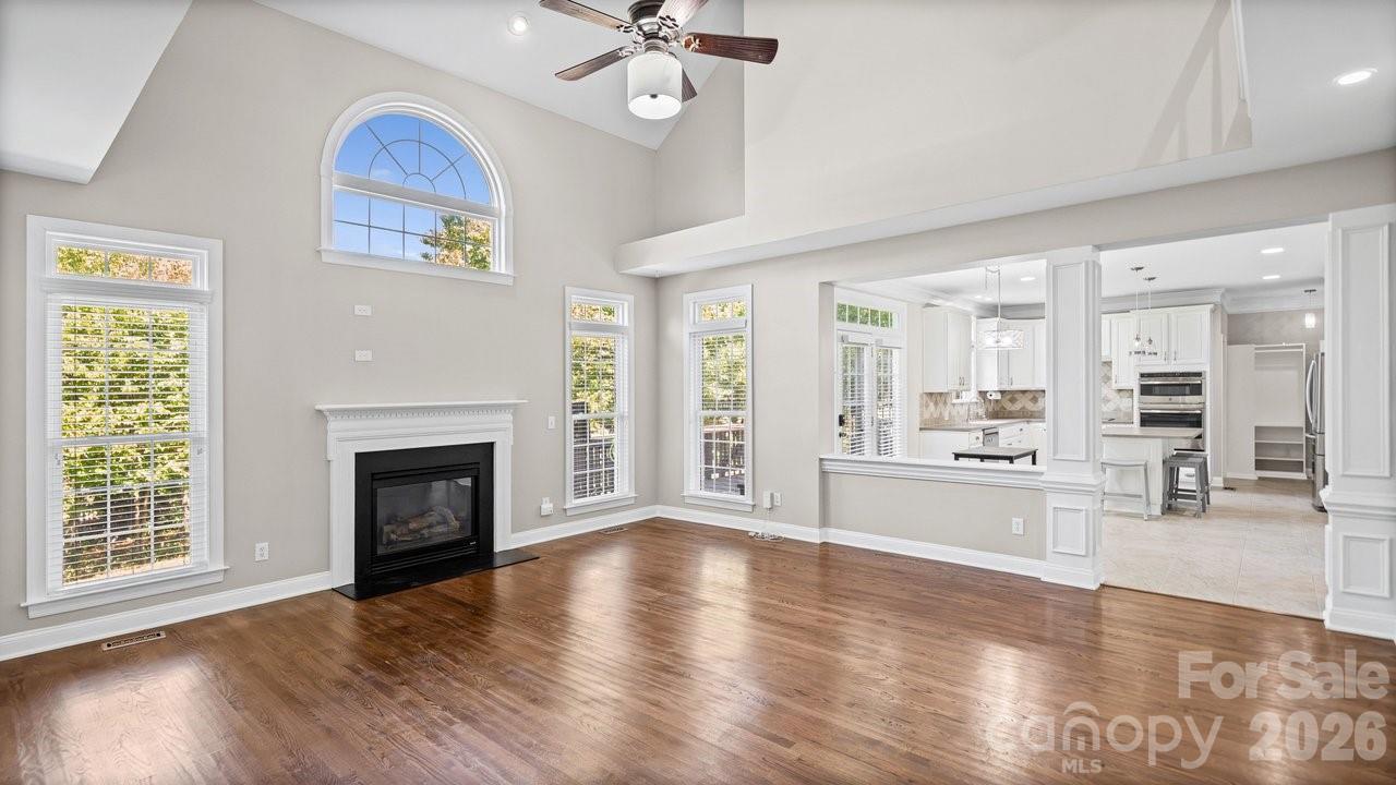 1911 Solway Lane Property Photo 8