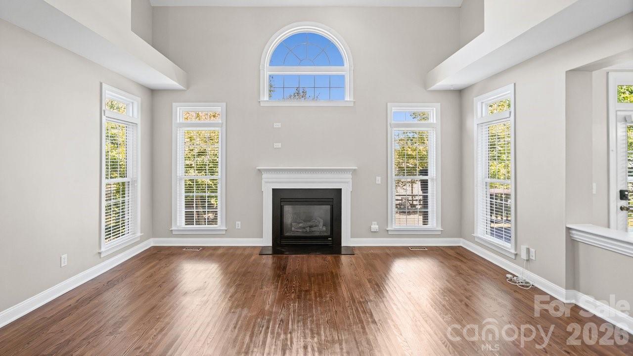1911 Solway Lane Property Photo 13