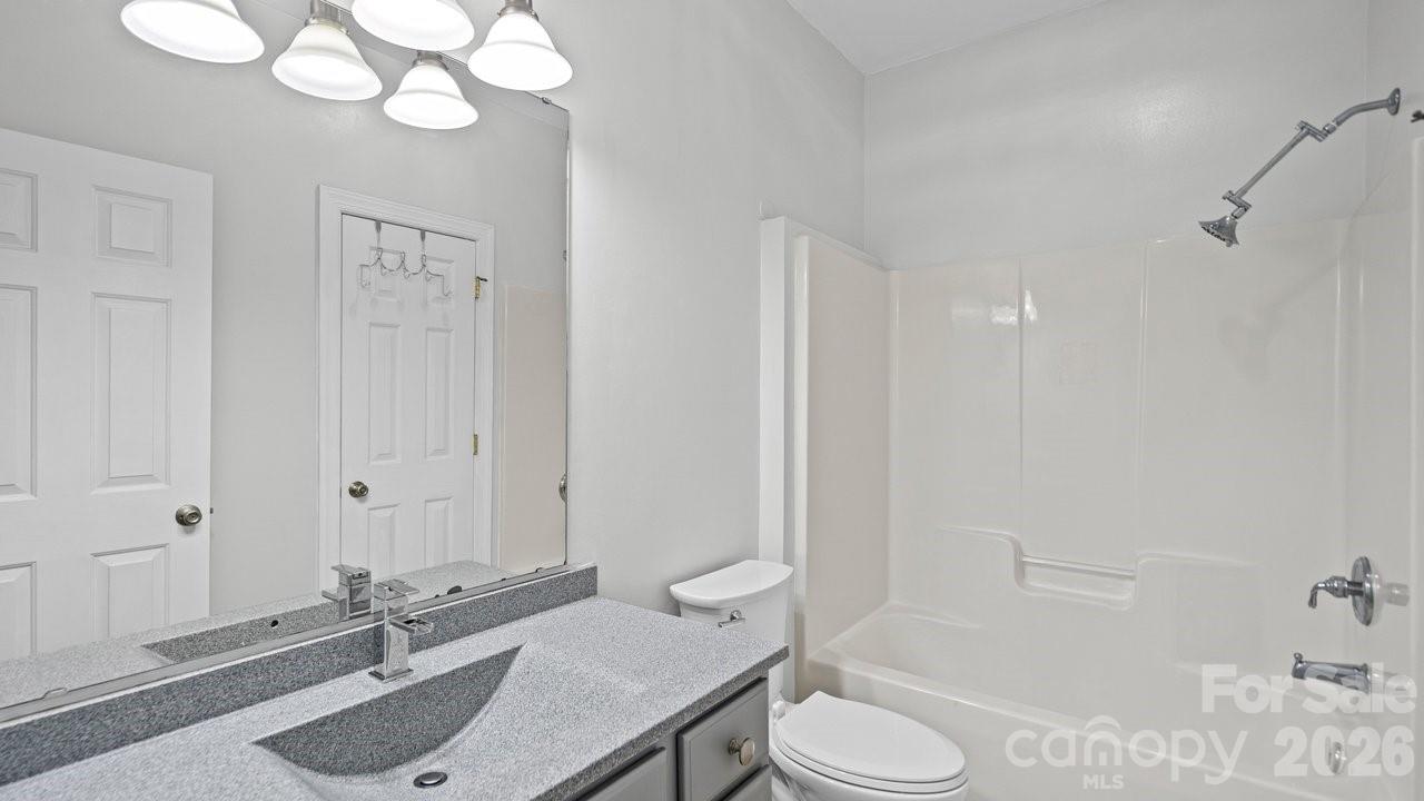 1911 Solway Lane Property Photo 21