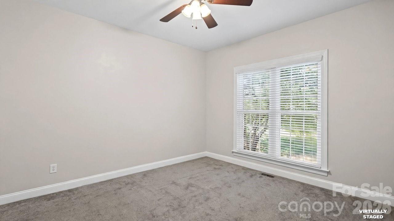 1911 Solway Lane Property Photo 23