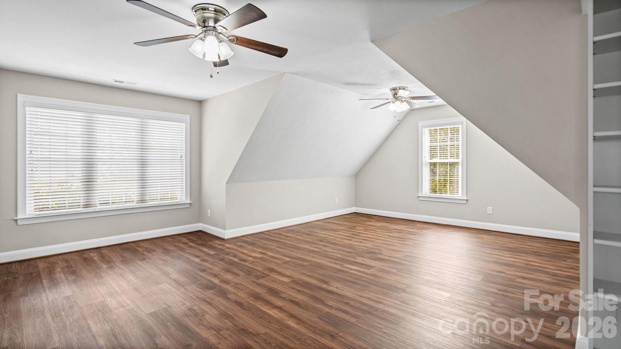 1911 Solway Lane Property Photo 38