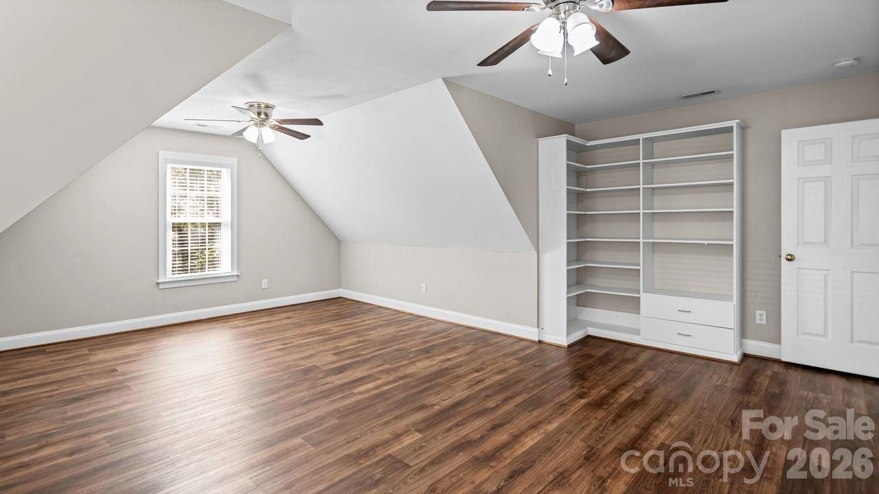 1911 Solway Lane Property Photo 39