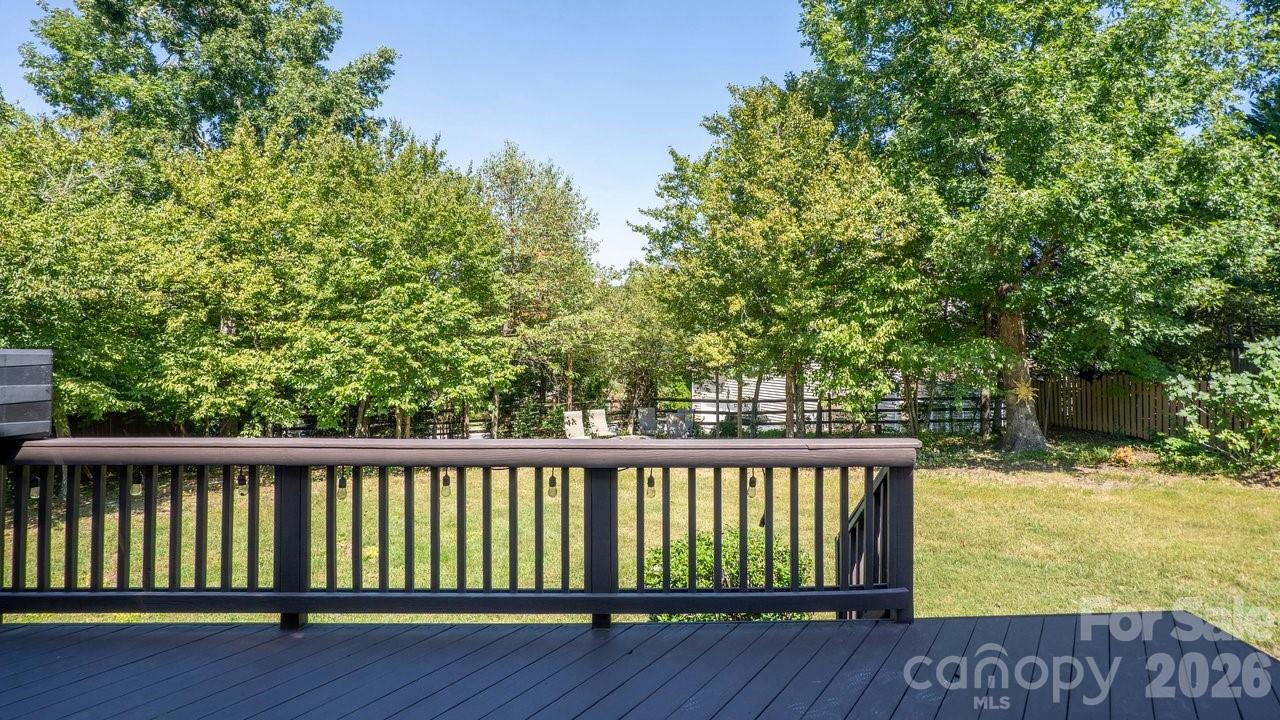 1911 Solway Lane Property Photo 42