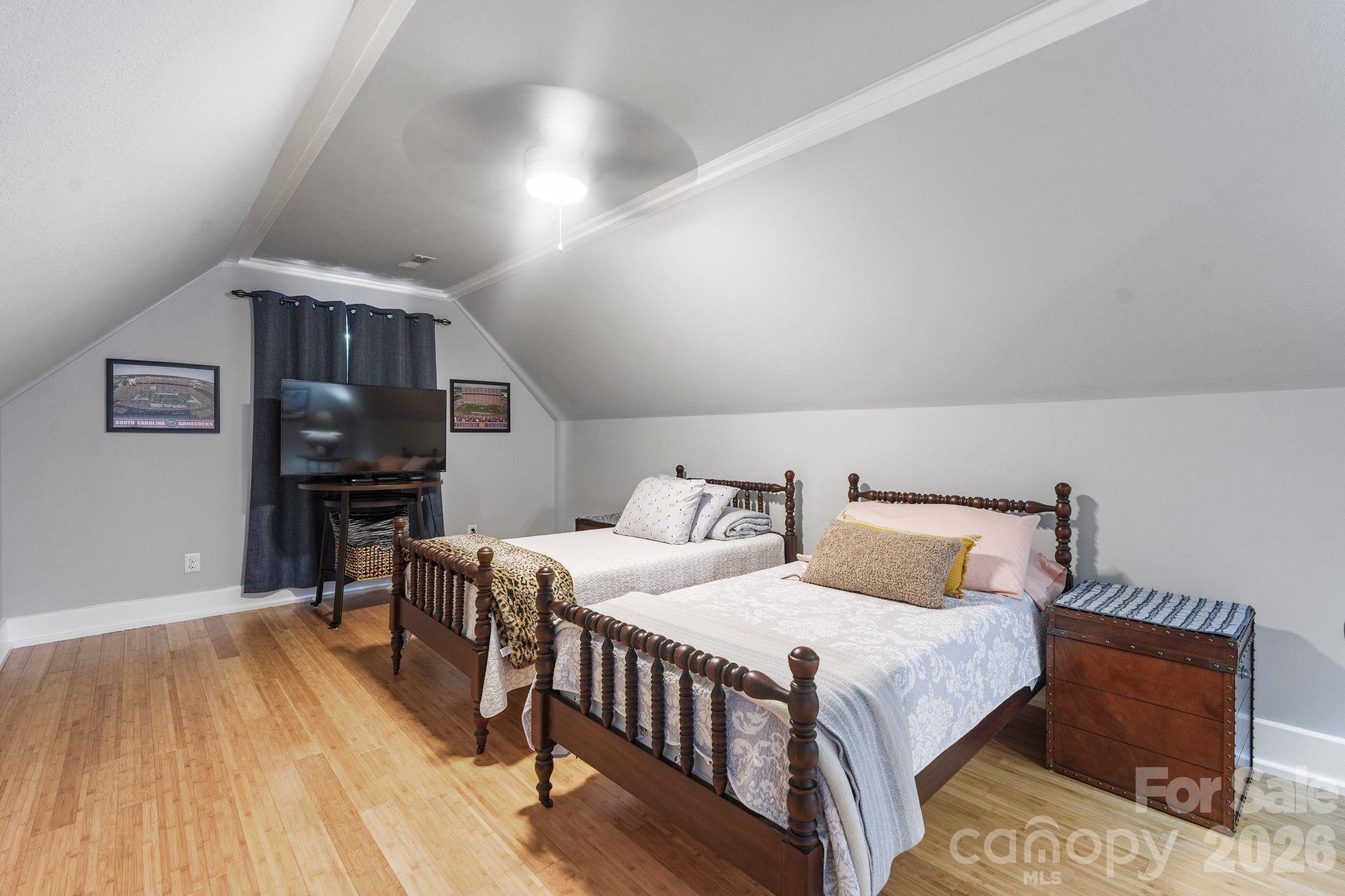 2641 Blowing Rock Boulevard Property Photo 24