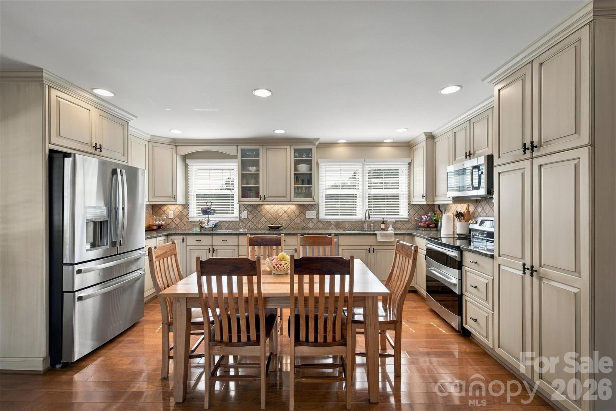 343 Spruce Avenue Property Photo 2