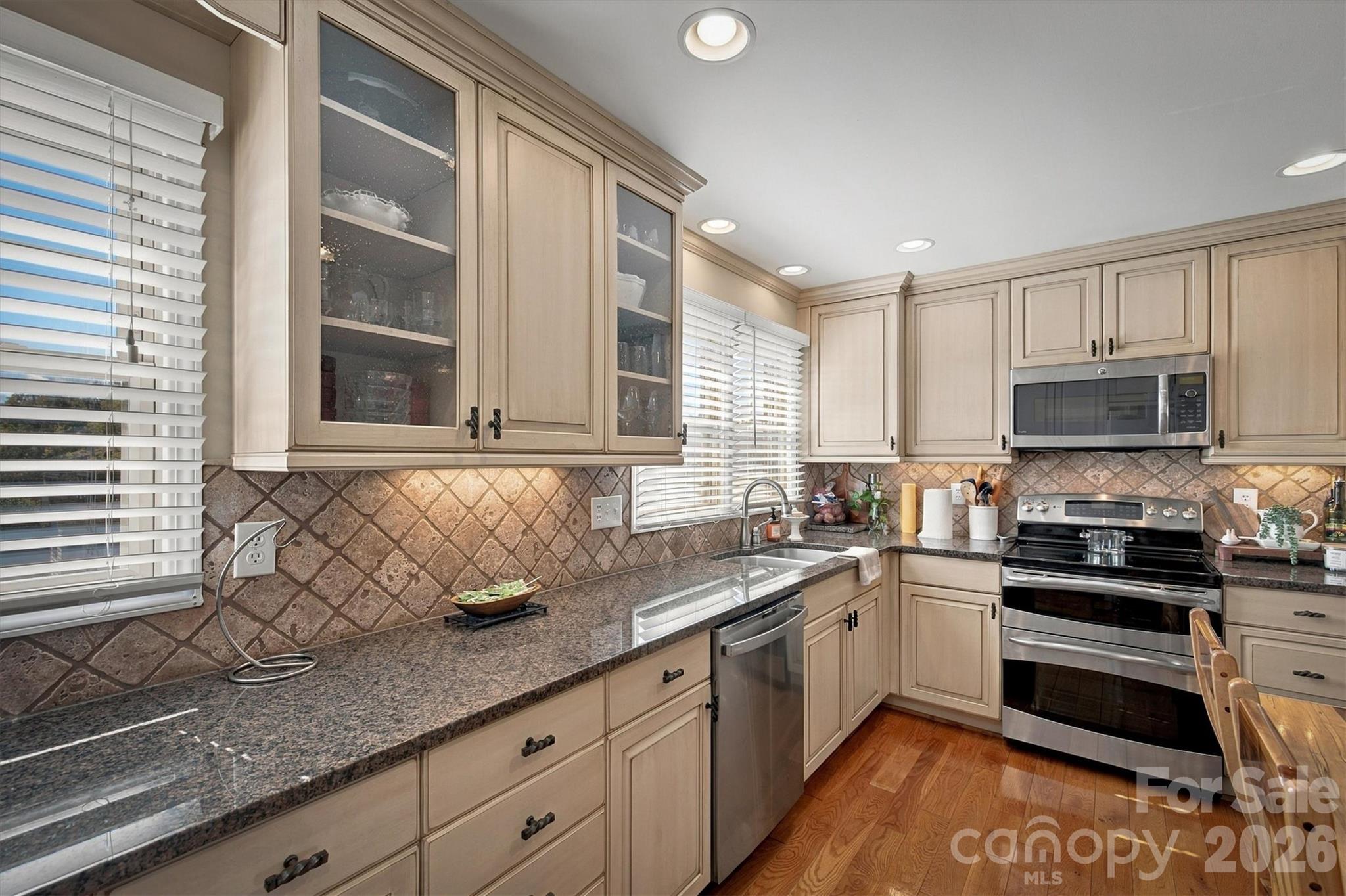 343 Spruce Avenue Property Photo 3