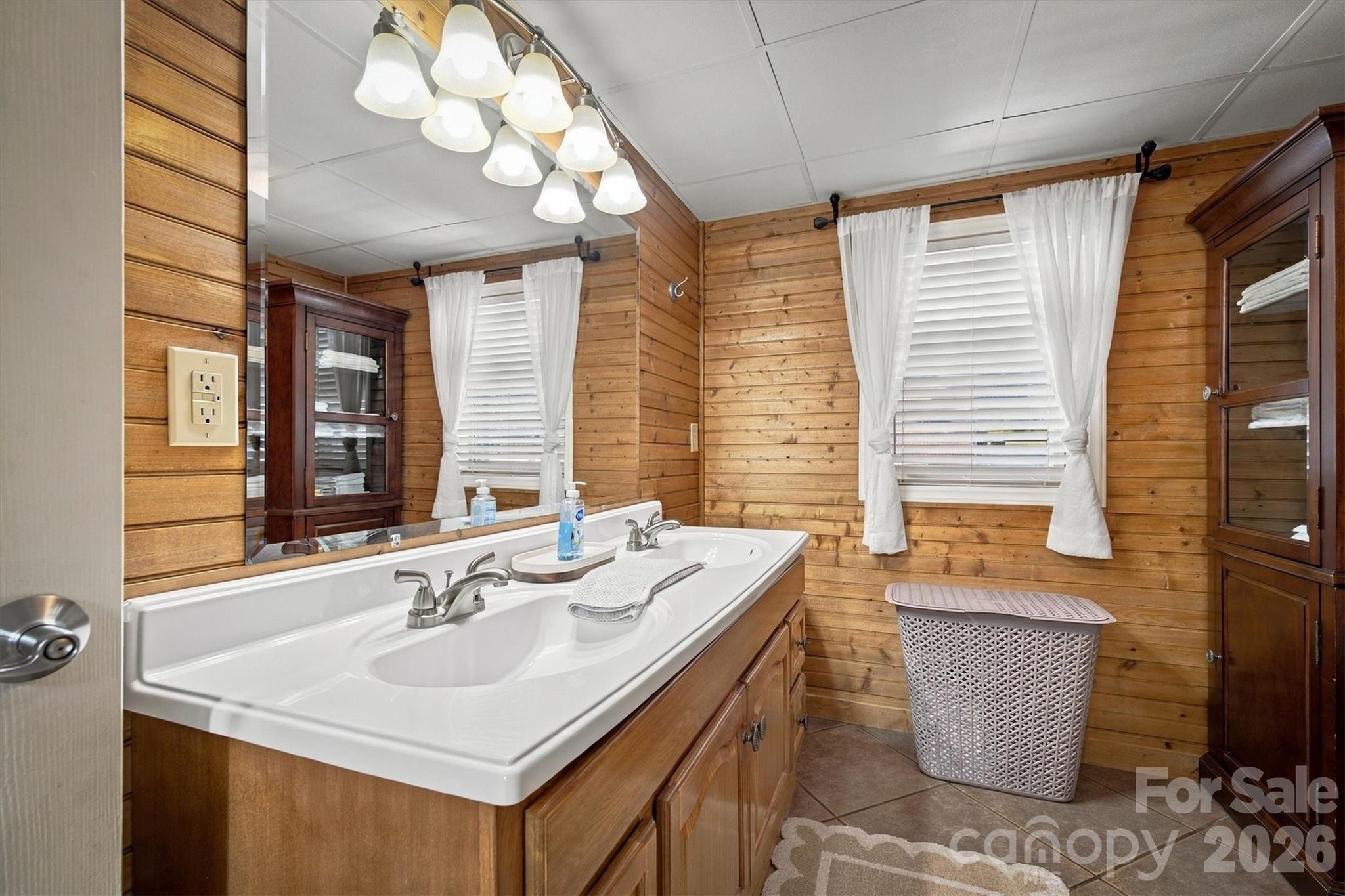 343 Spruce Avenue Property Photo 17