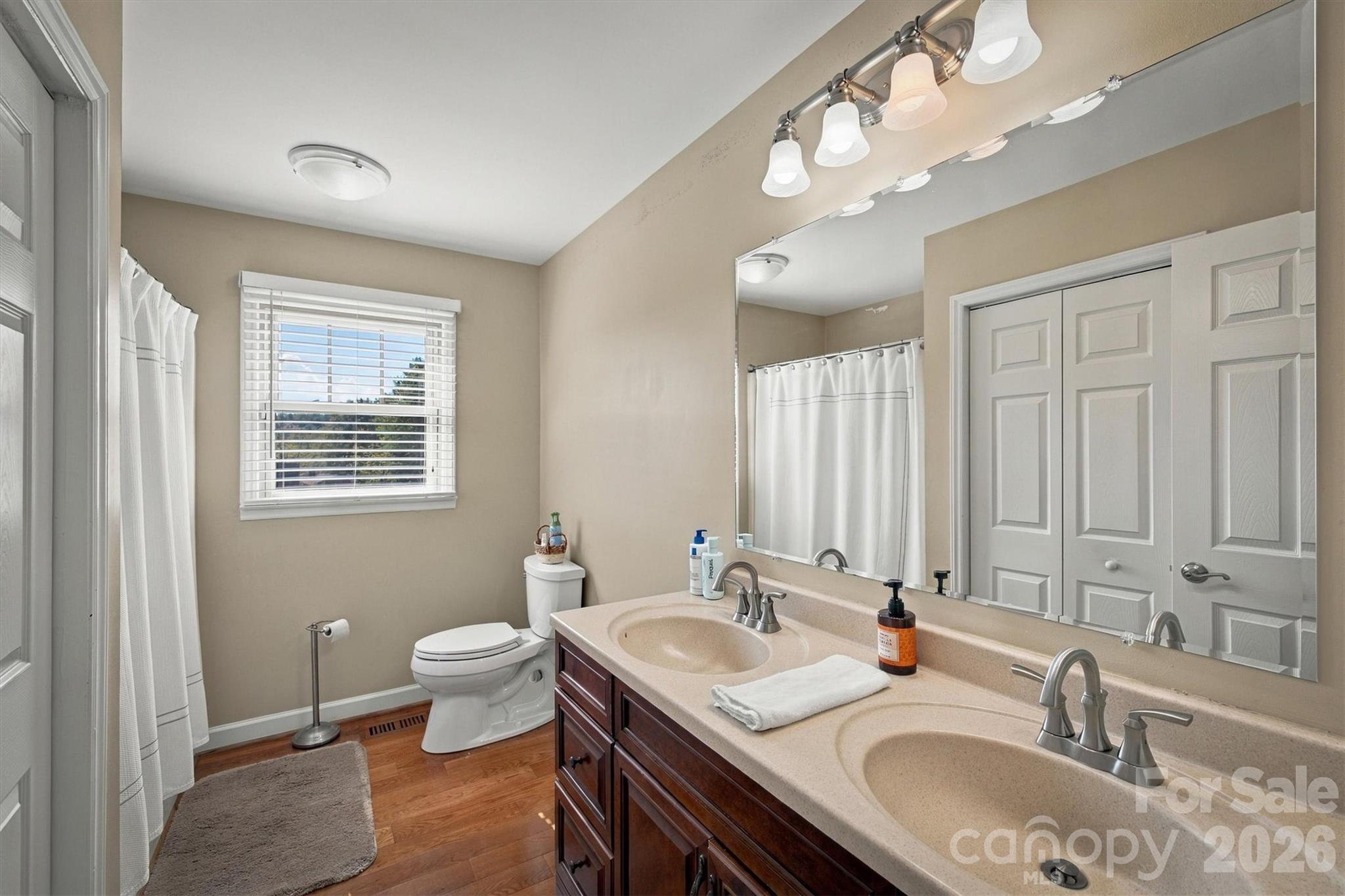343 Spruce Avenue Property Photo 25