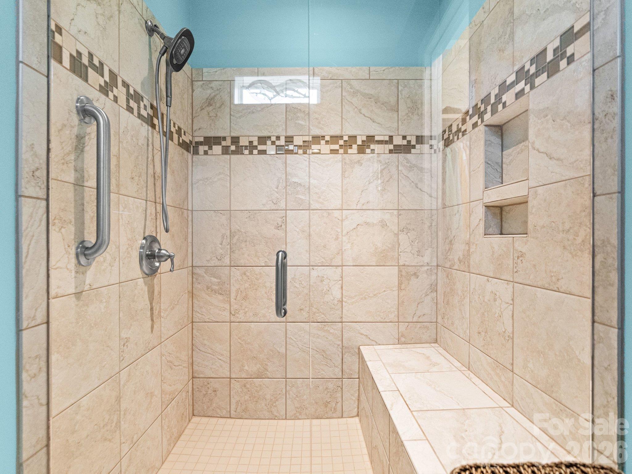 4738 Looking Glass Trail Property Photo 31