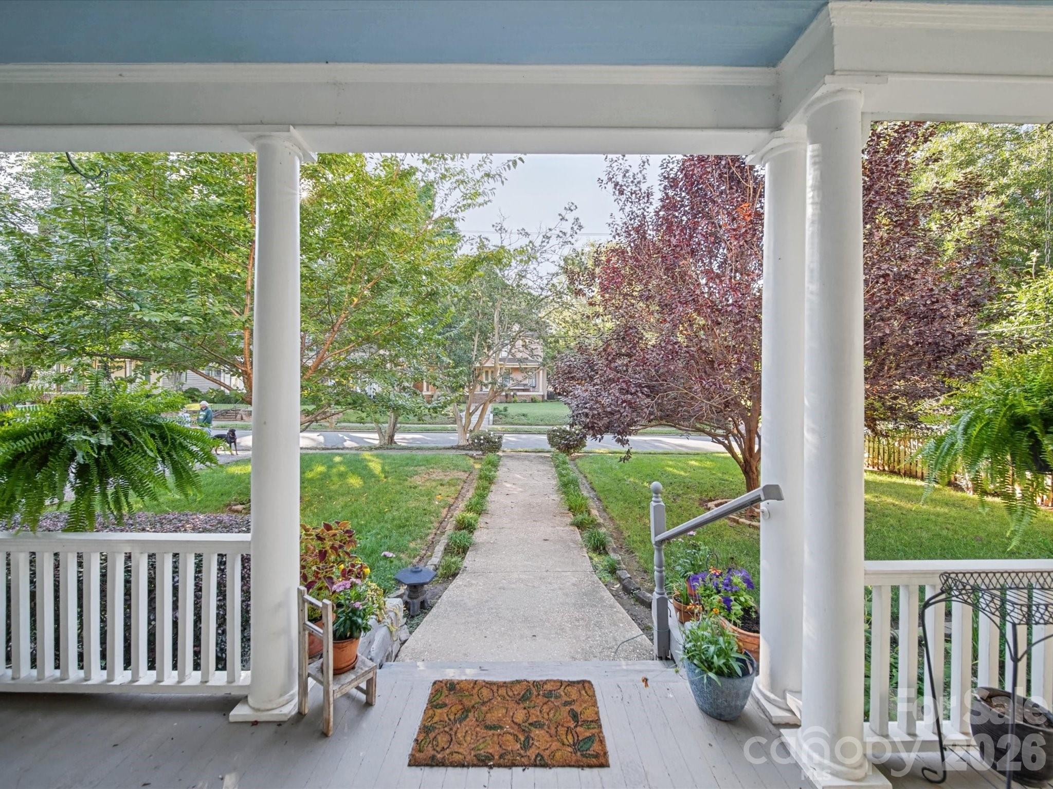 226 S Ellis Street Property Photo 6