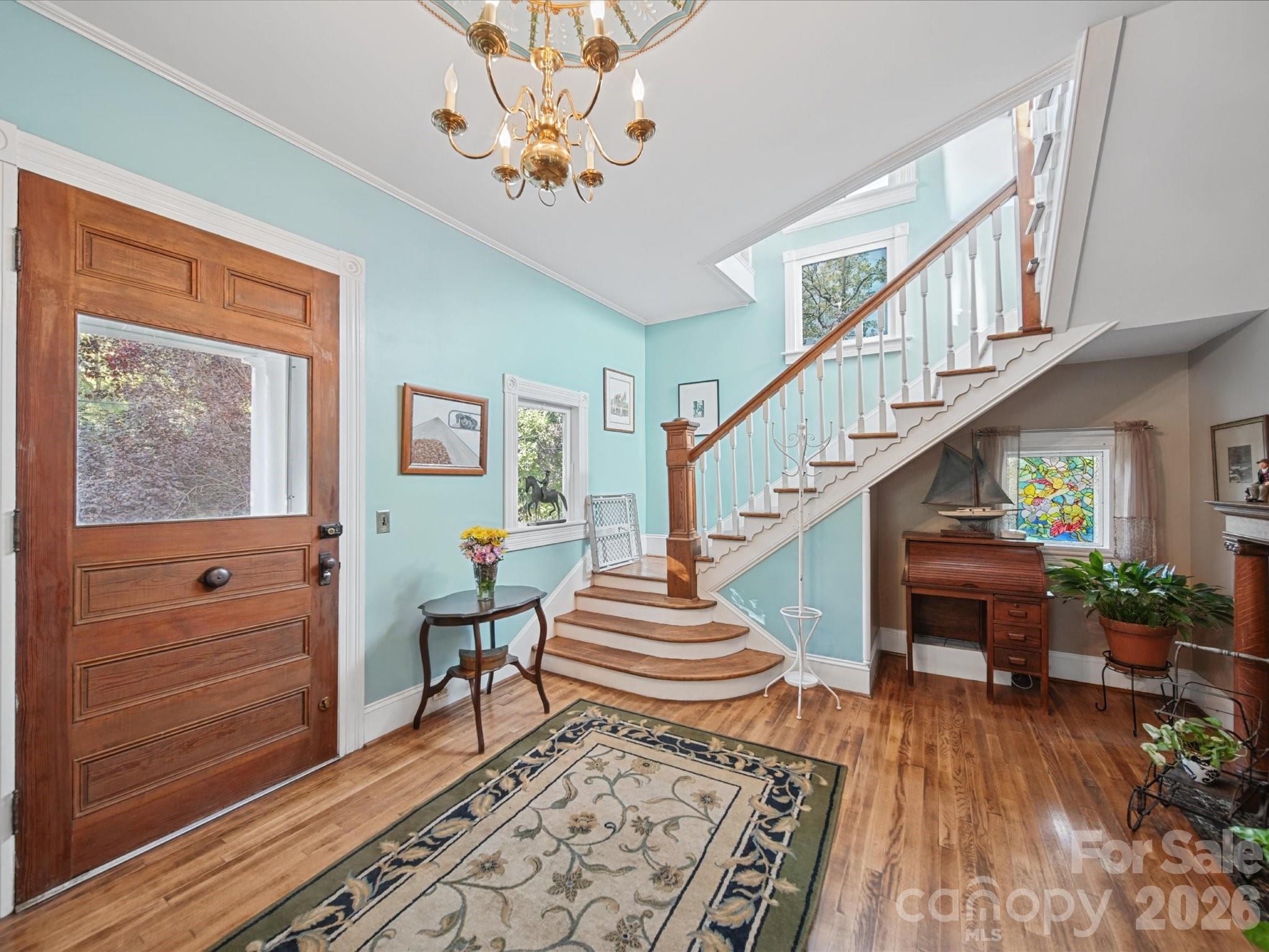 226 S Ellis Street Property Photo 7