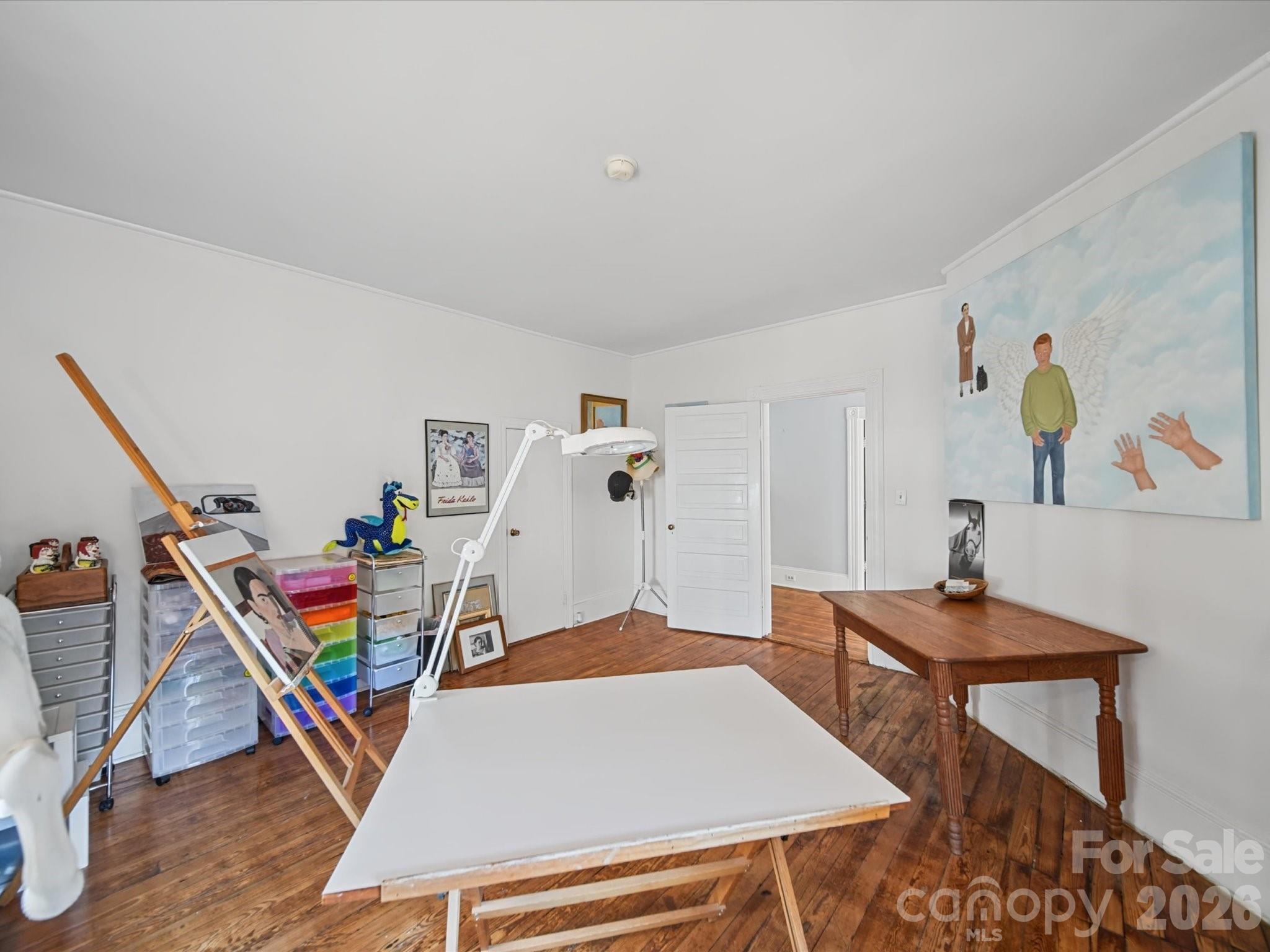226 S Ellis Street Property Photo 28