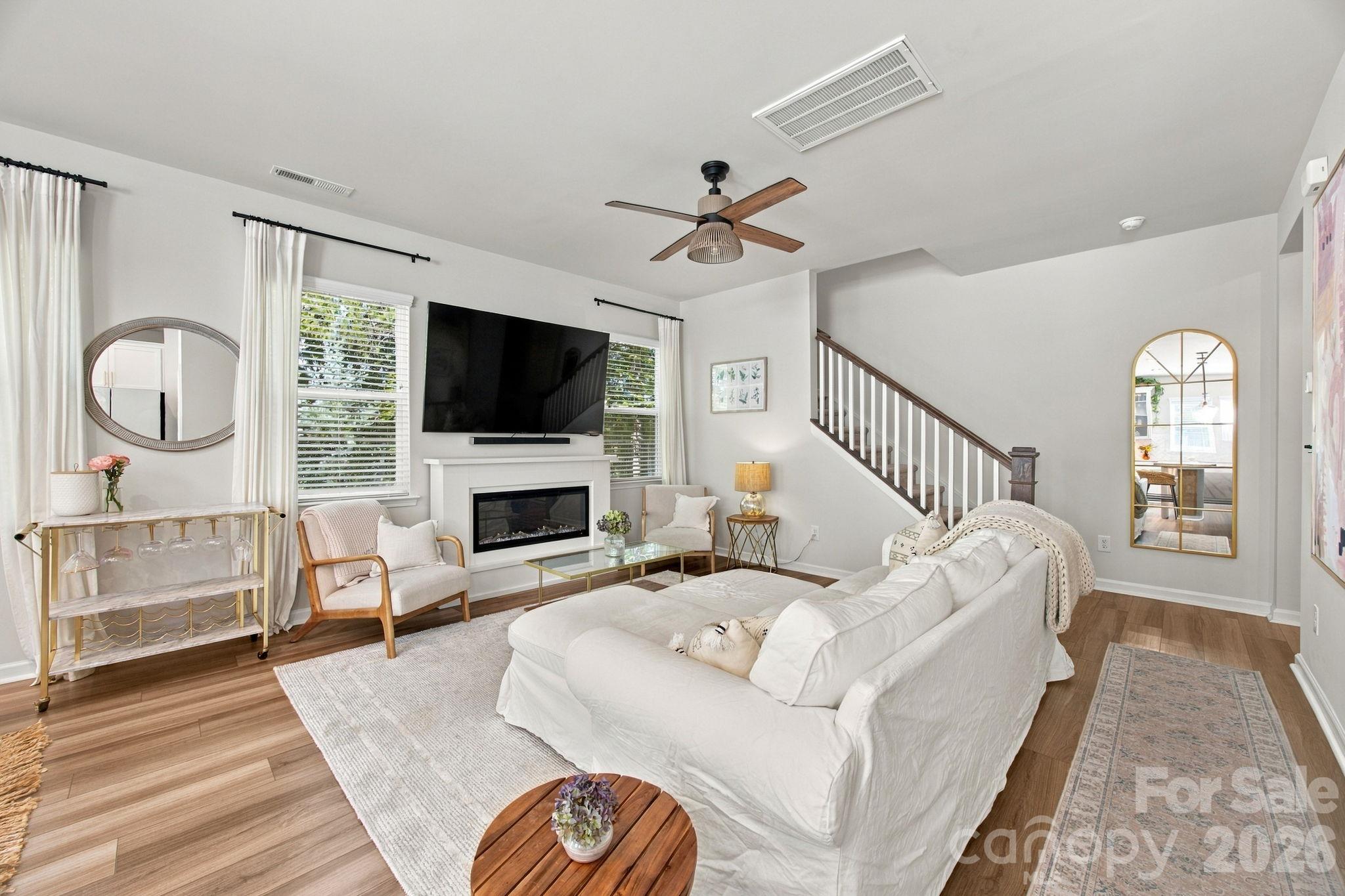 706 Redd Alley Property Photo 5