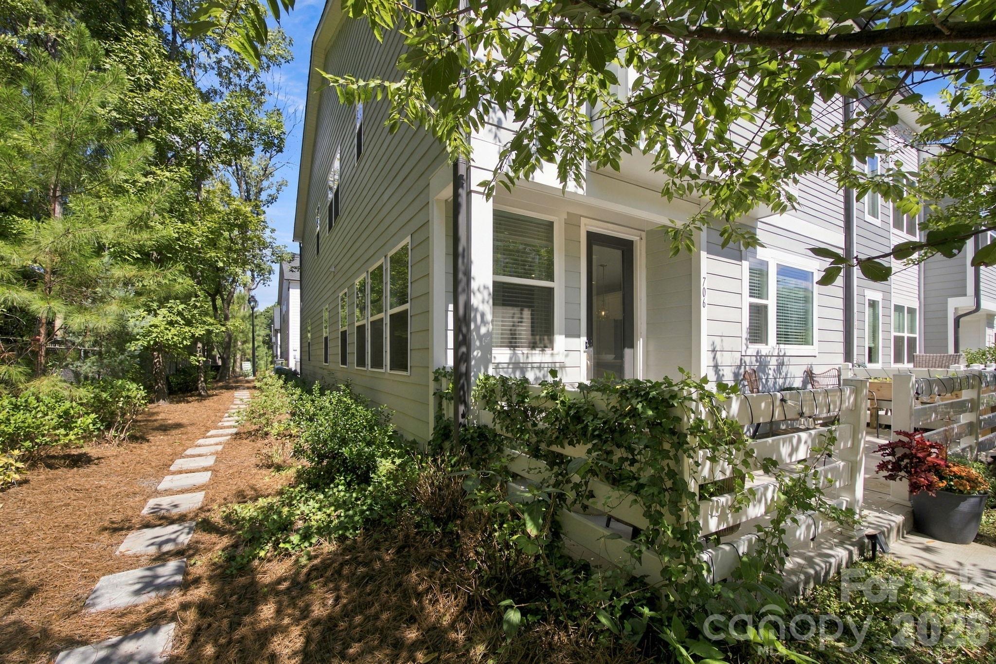 706 Redd Alley Property Photo 34