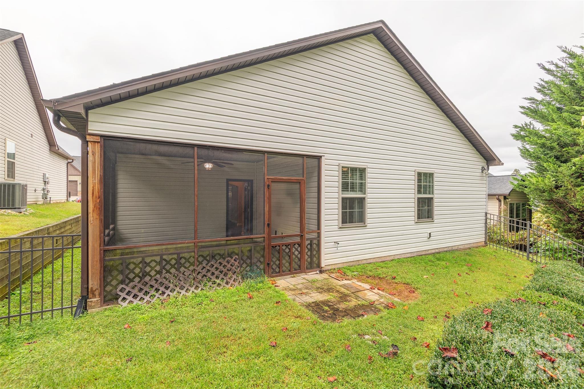 57 Brown Street Property Photo 28