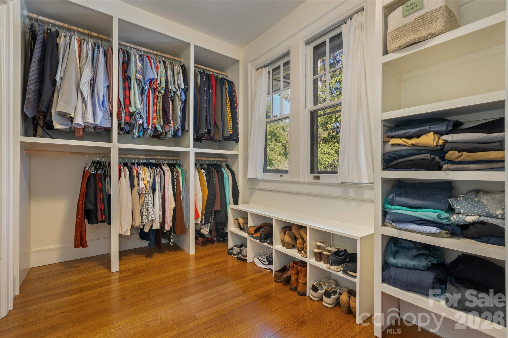 200 Kimberly Avenue Property Photo 23