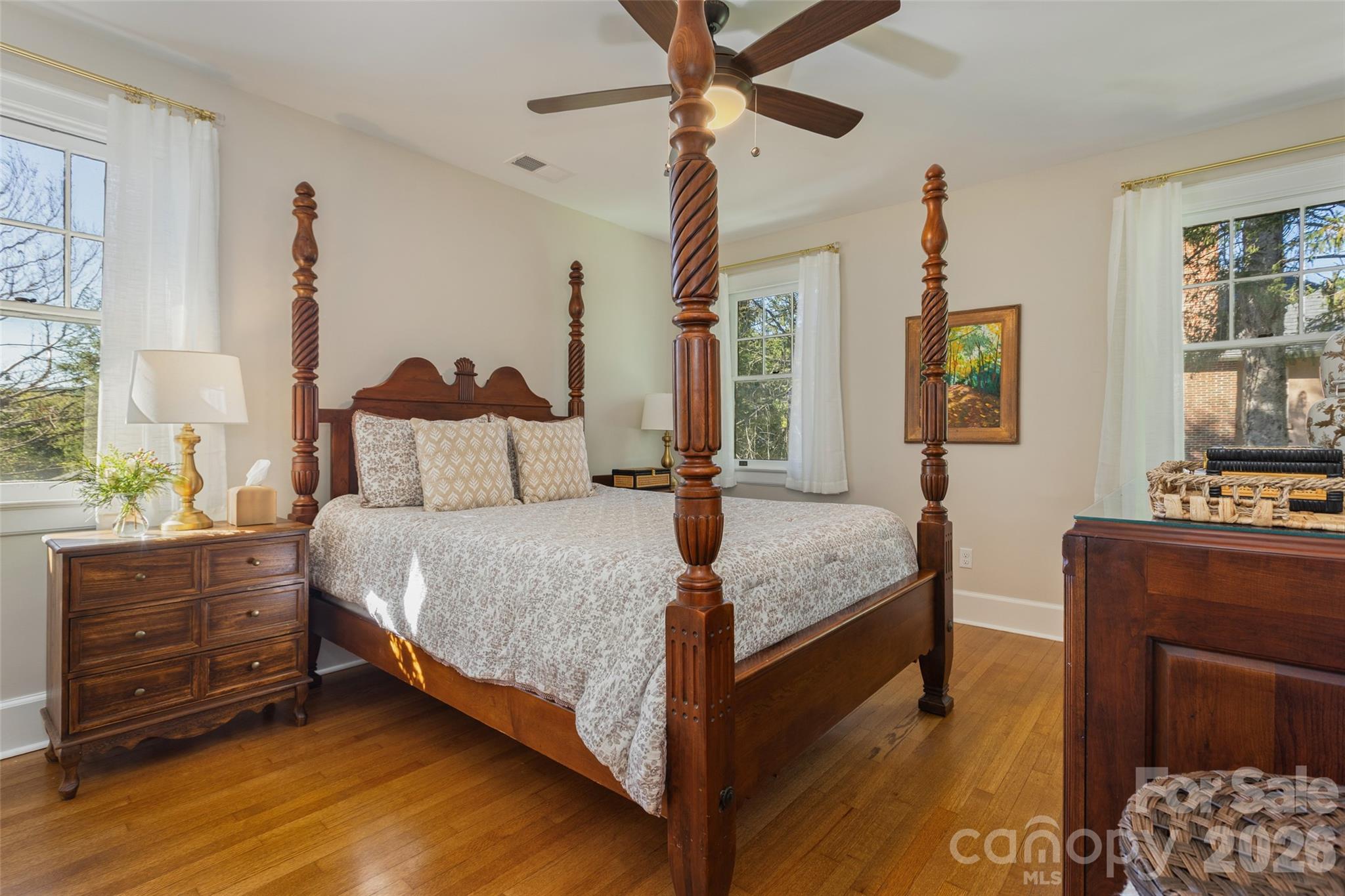 200 Kimberly Avenue Property Photo 31