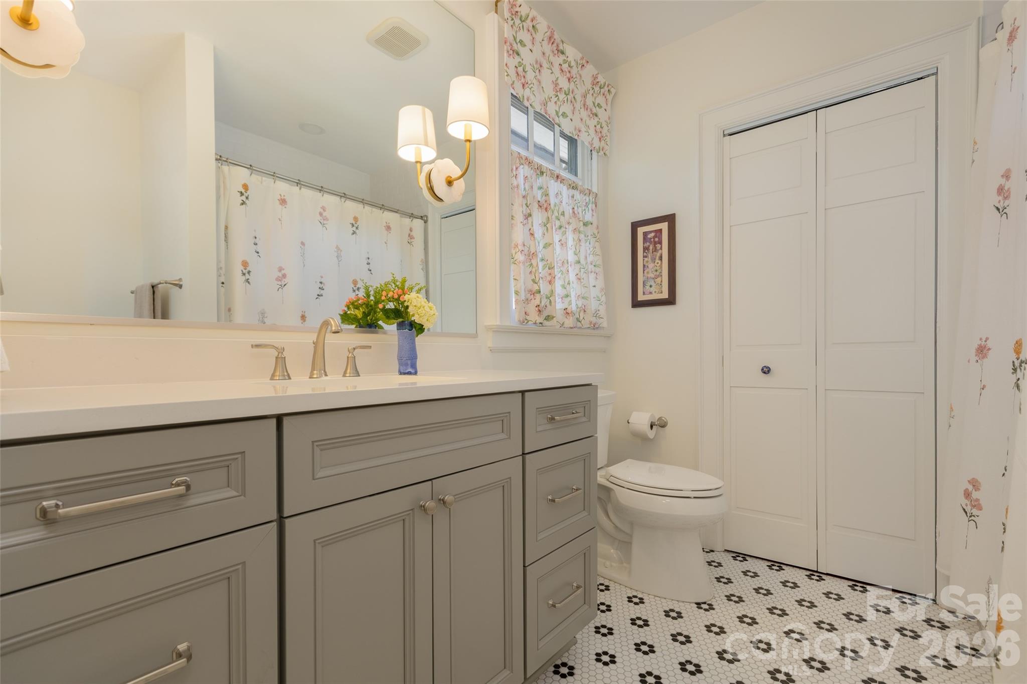 200 Kimberly Avenue Property Photo 34
