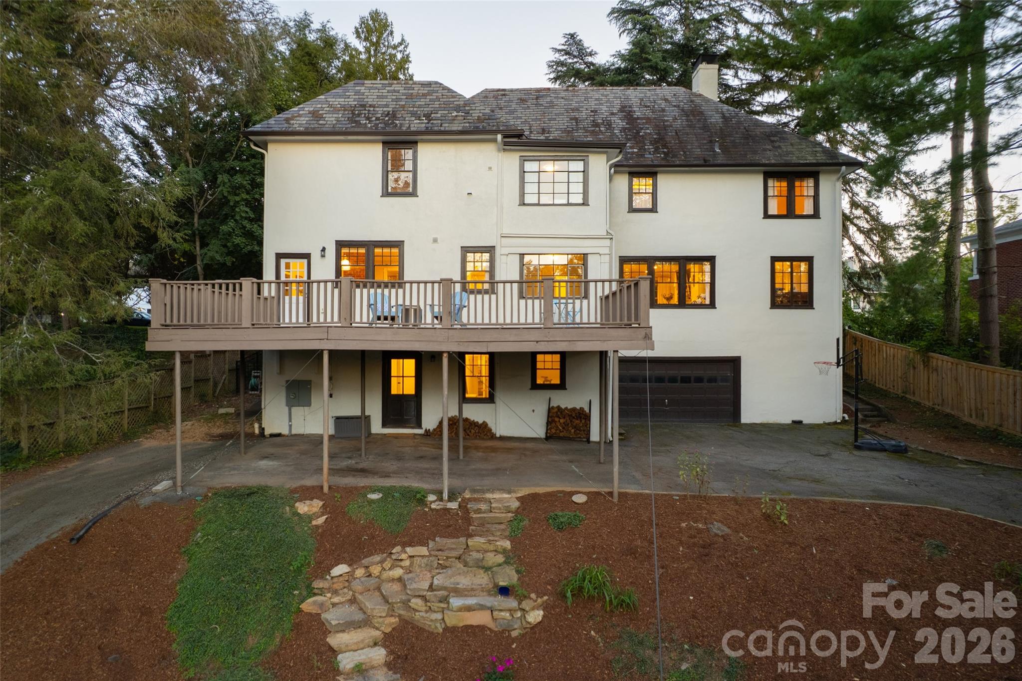 200 Kimberly Avenue Property Photo 43