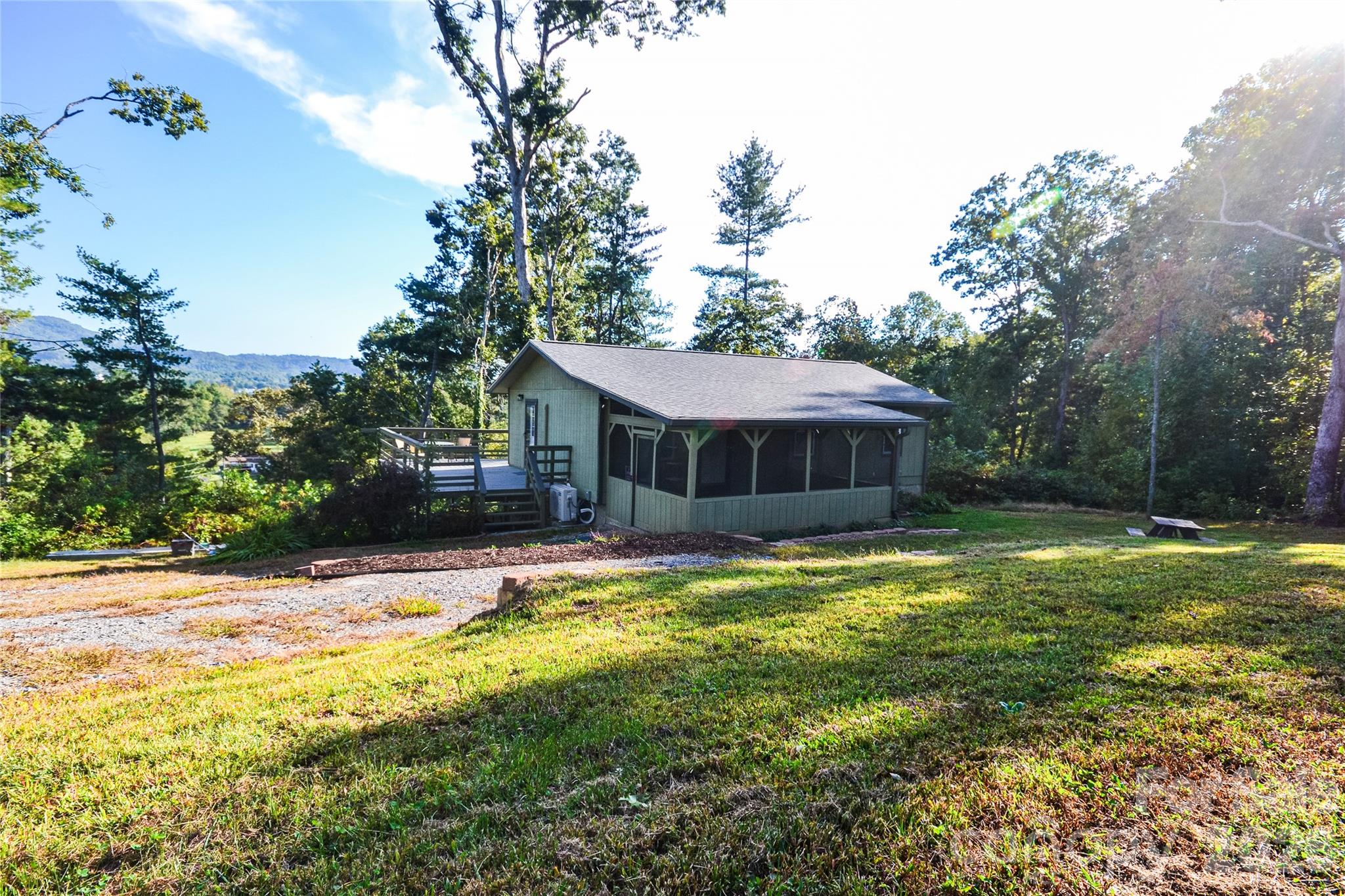 6 Mountain Oaks Drive Property Photo 1